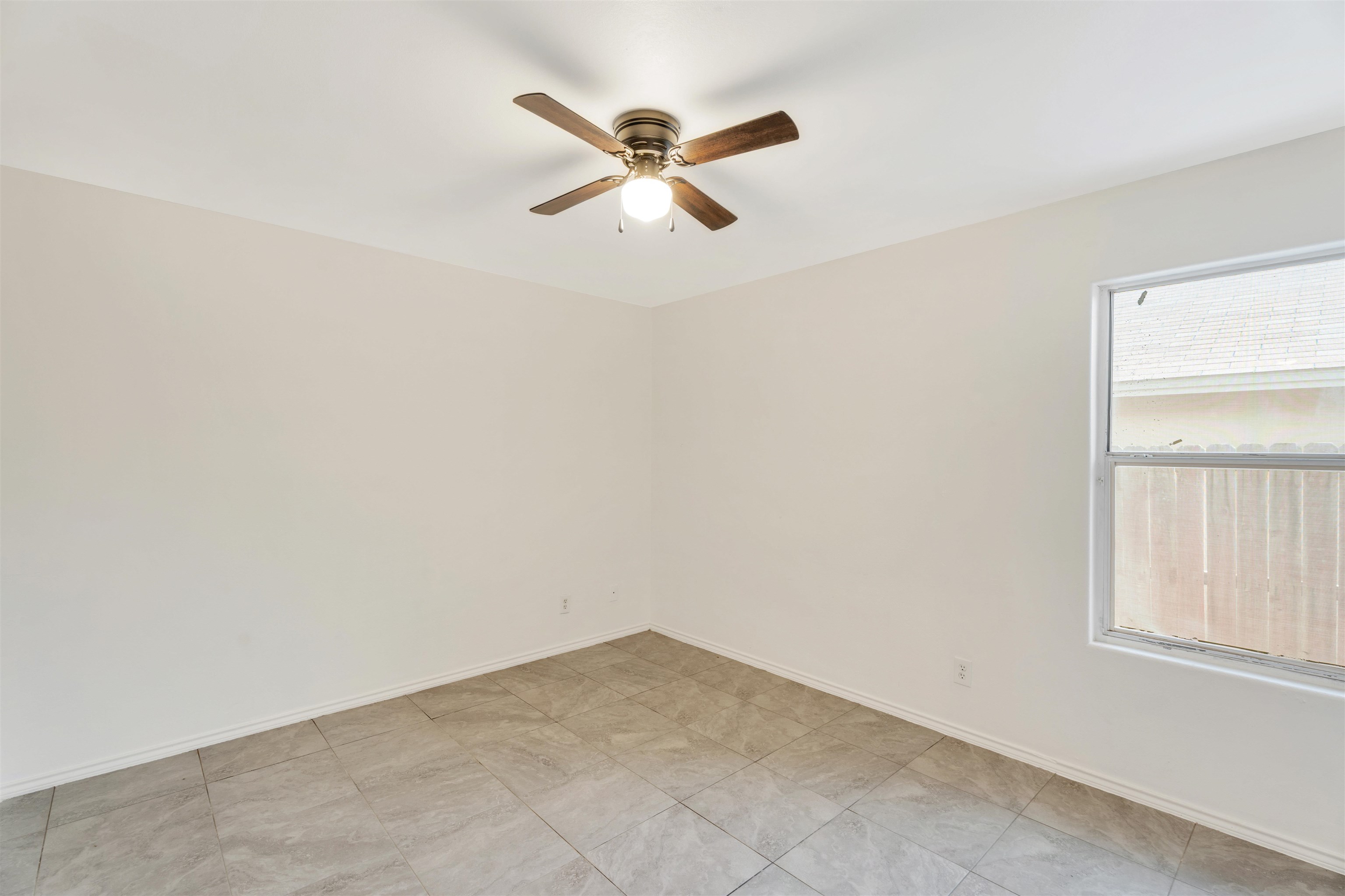 823 Witherspoon Lp