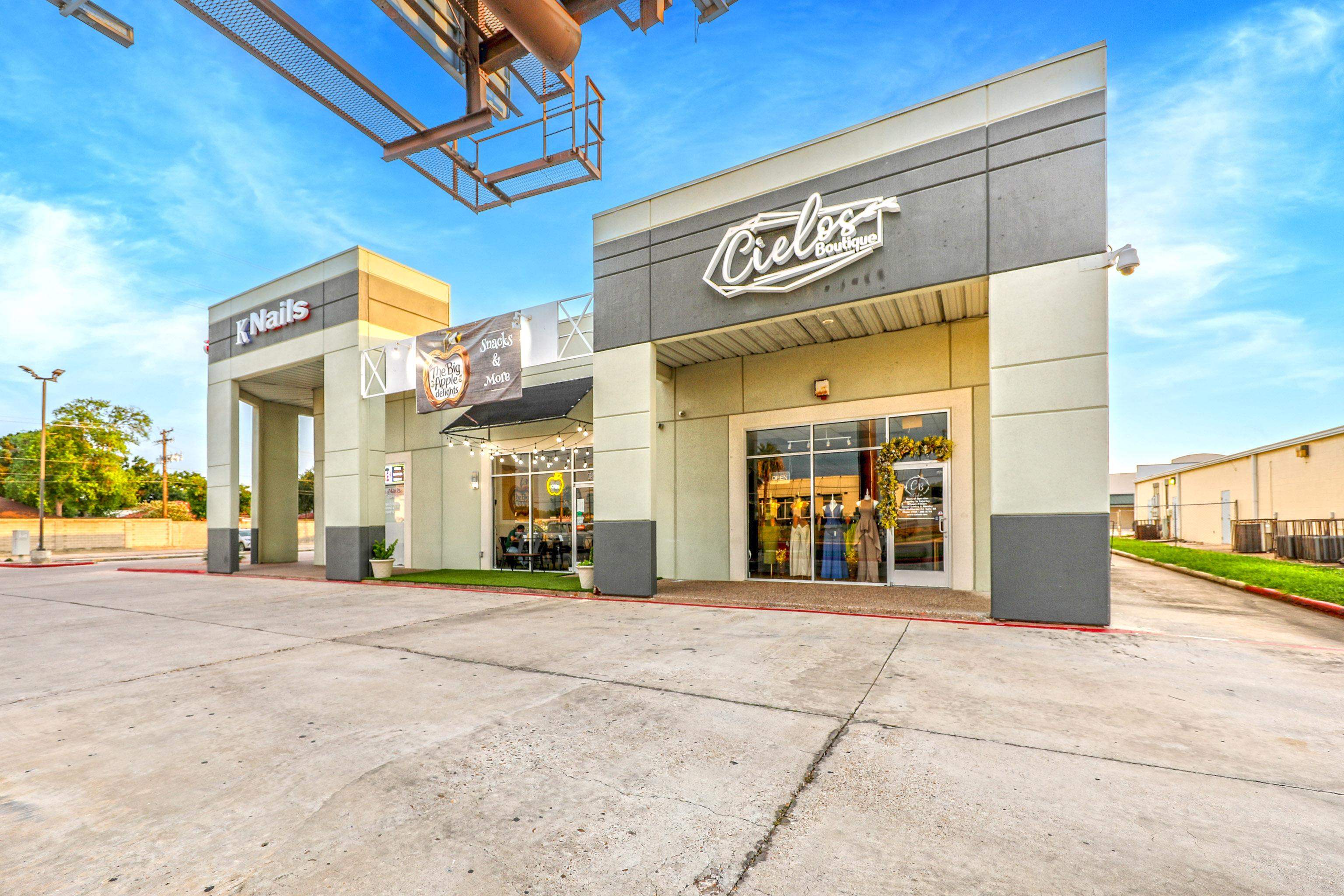 8602 McPherson Rd Unit: 14