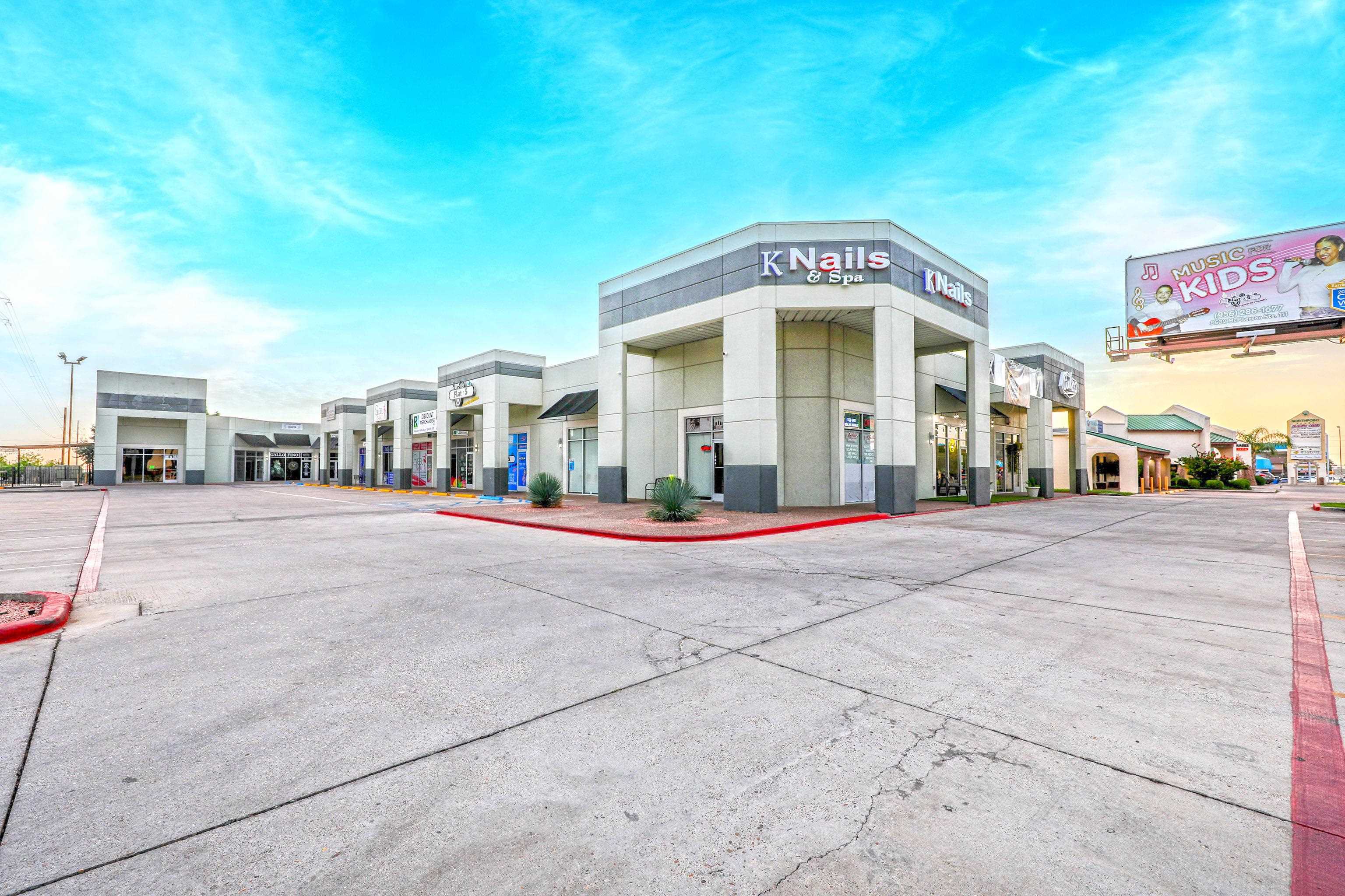 8602 McPherson Rd Unit: 14