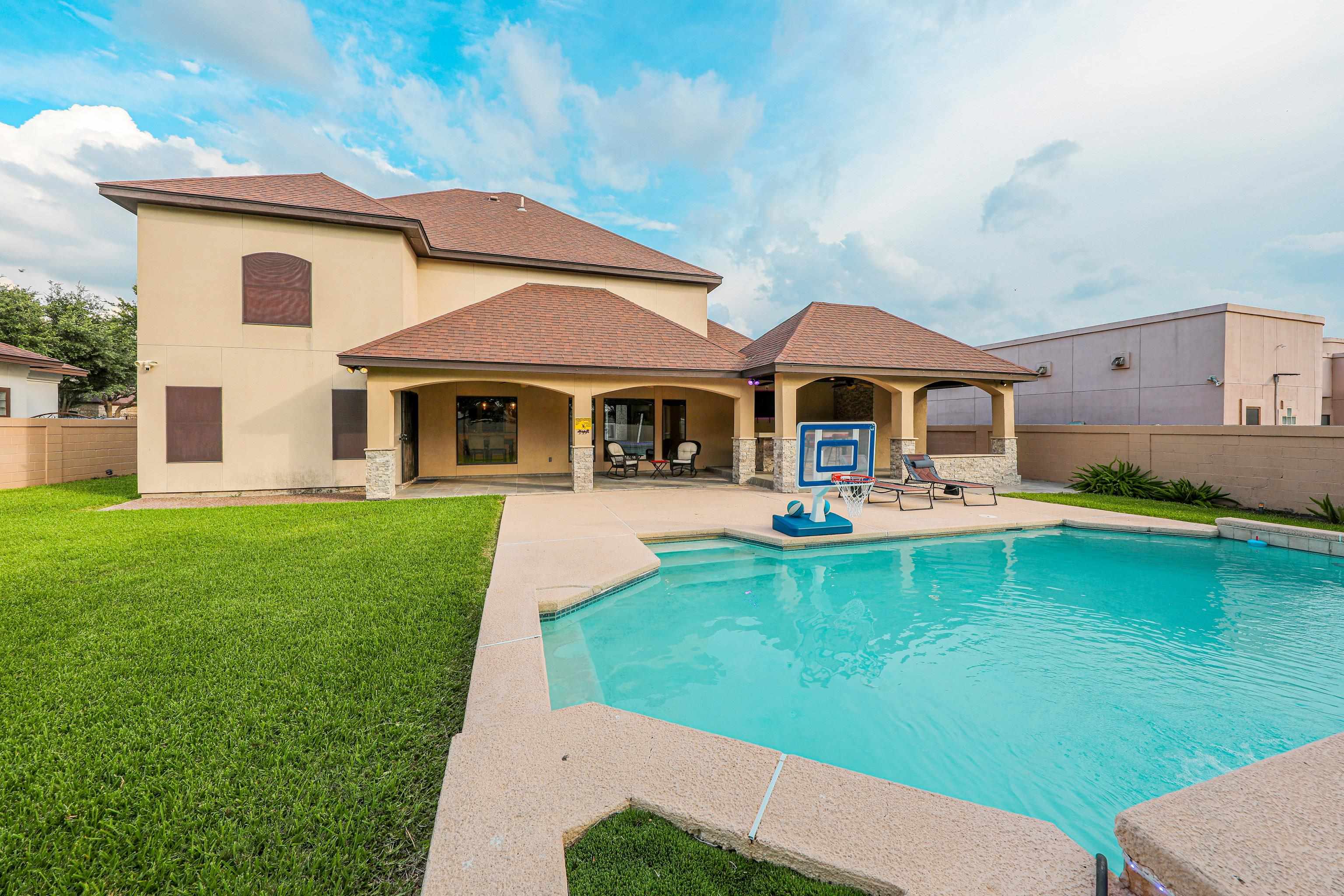 3630 Josefina Dr