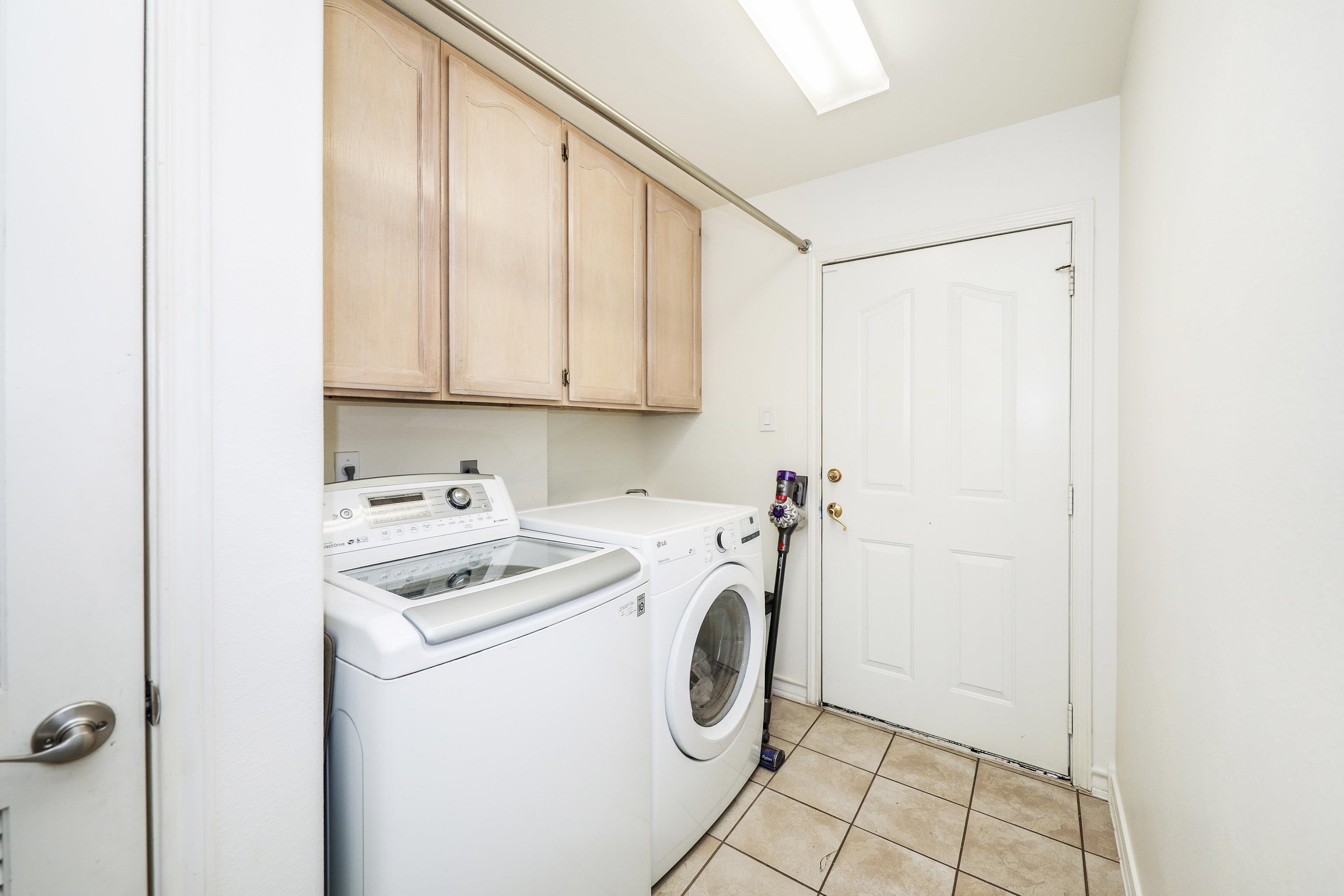 8730 Aida Ct