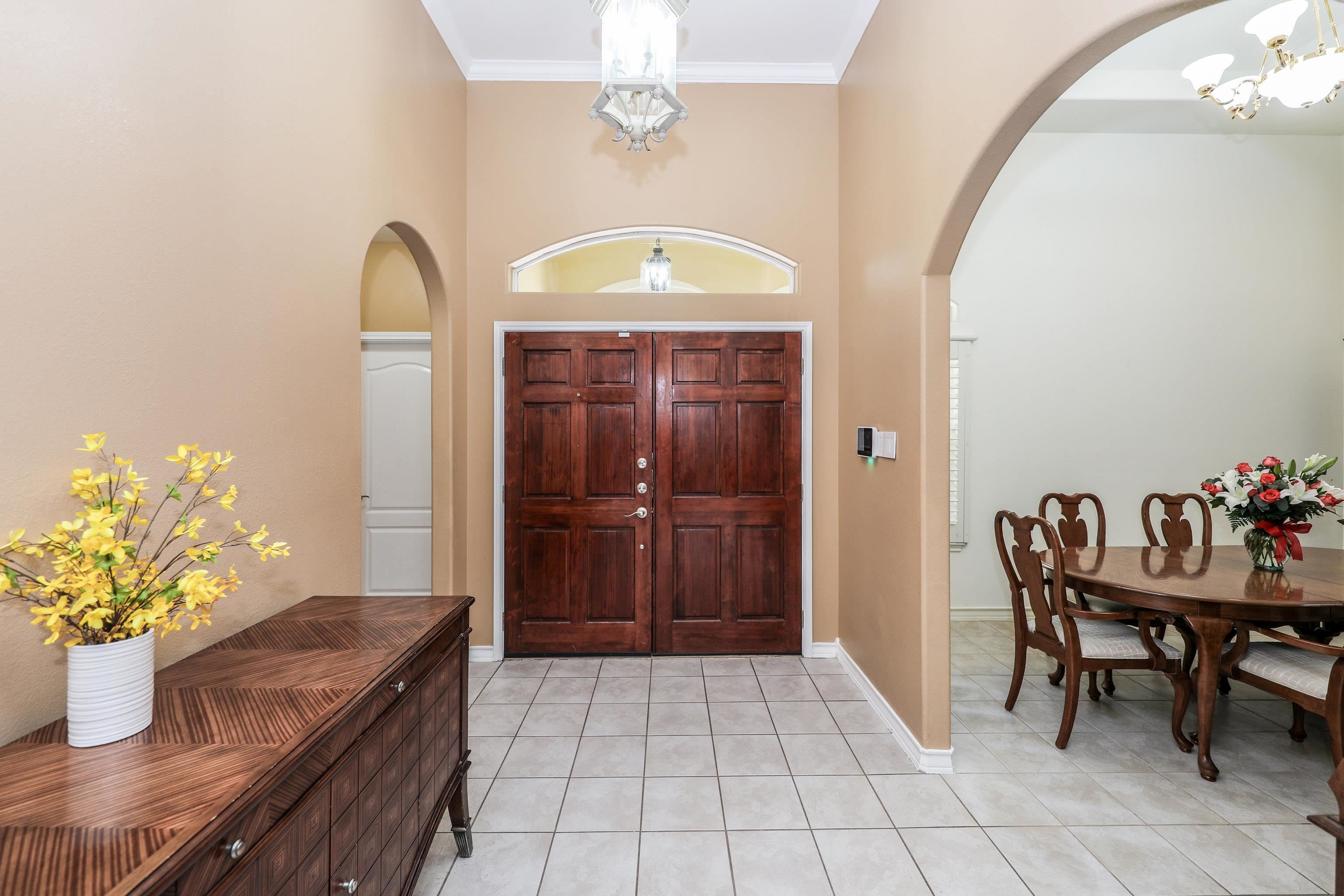 8730 Aida Ct