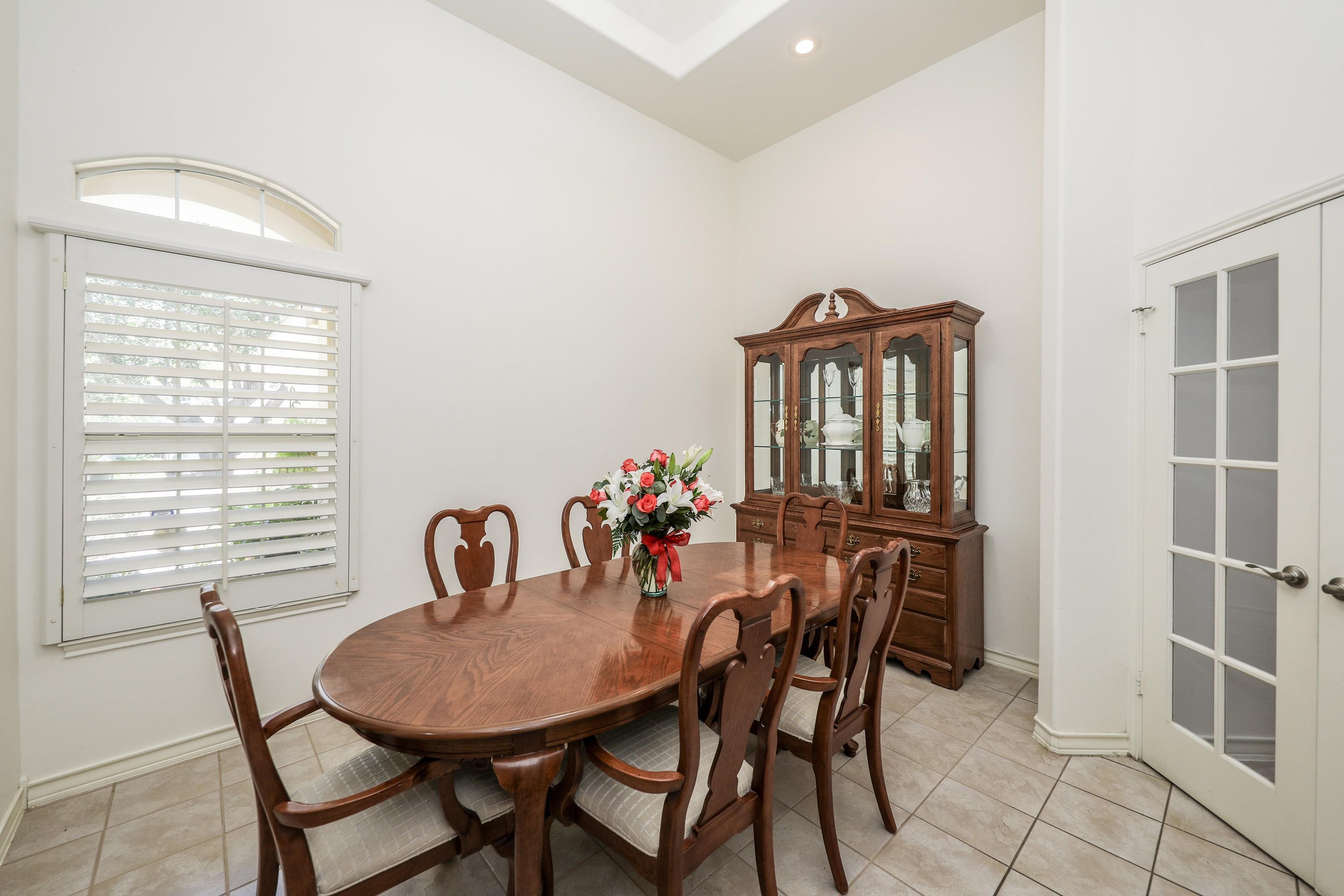 8730 Aida Ct