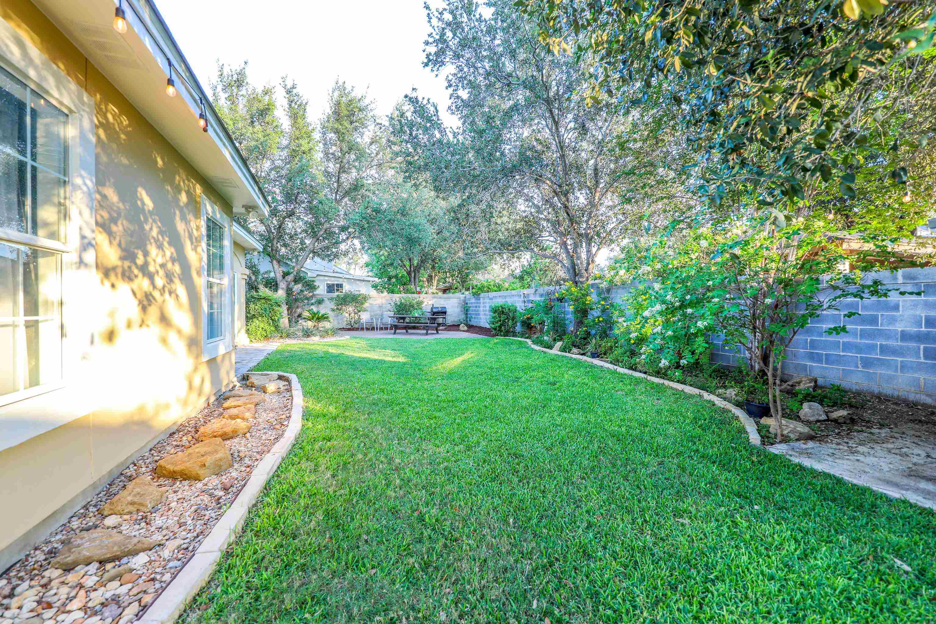 8730 Aida Ct