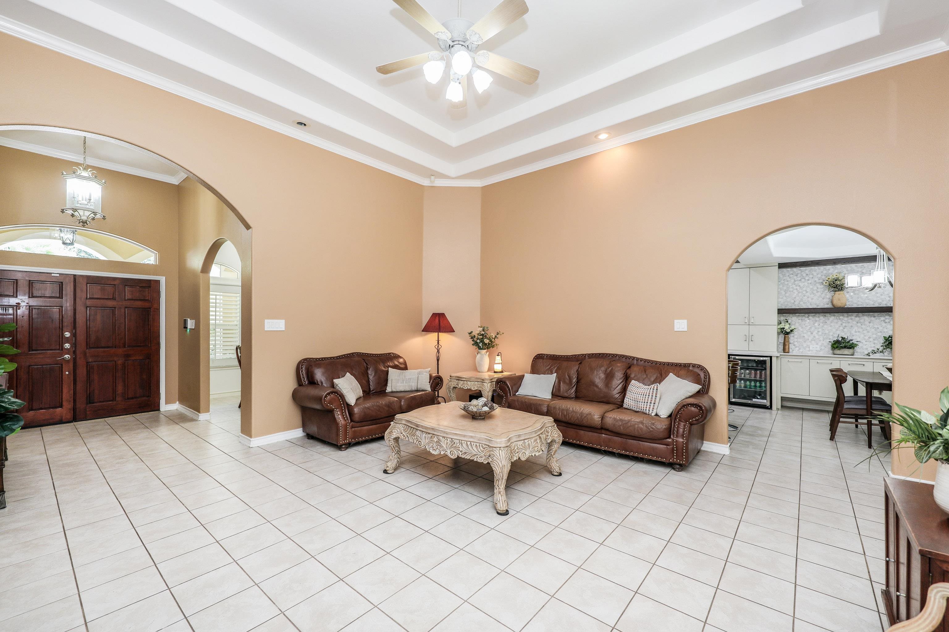 8730 Aida Ct