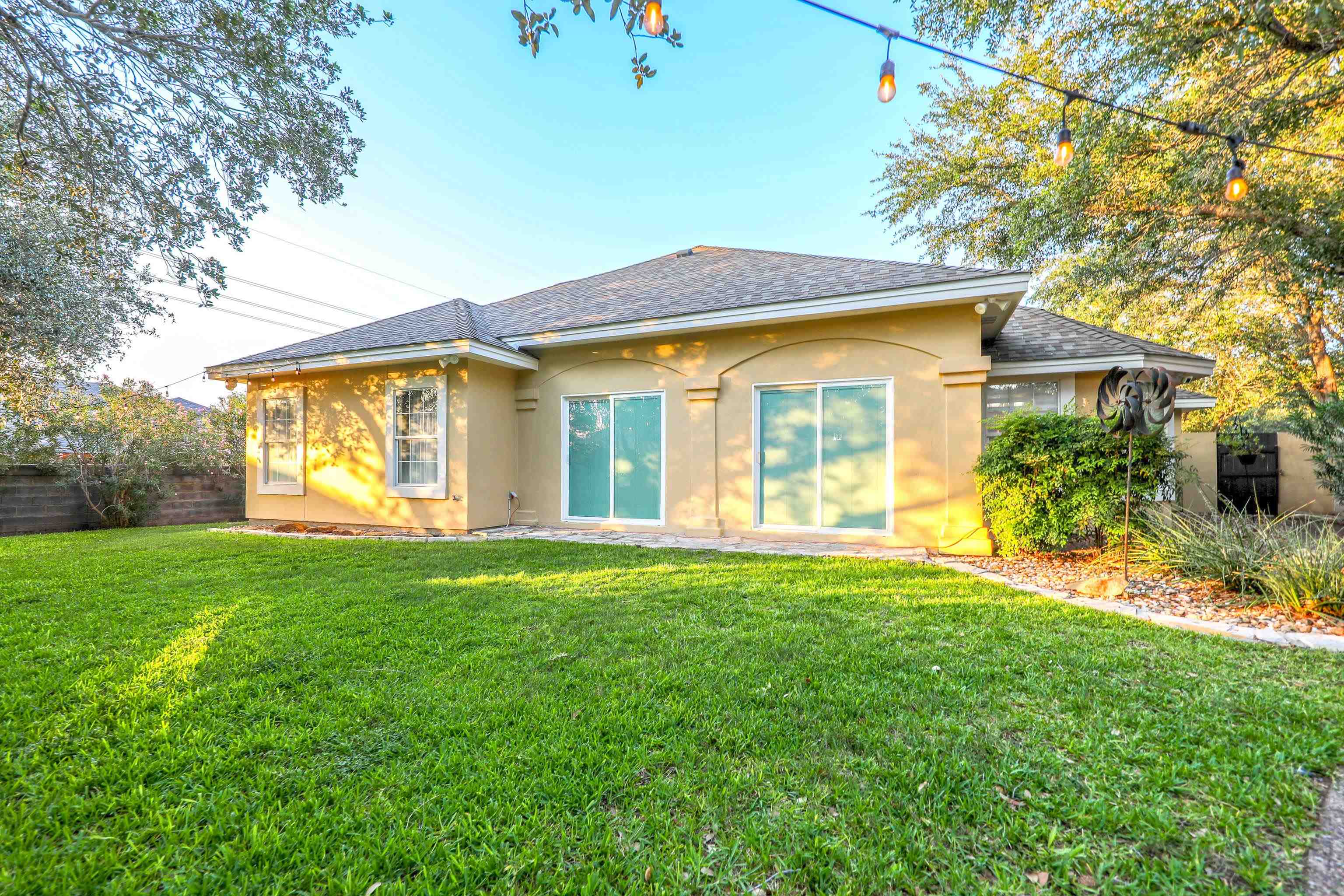 8730 Aida Ct