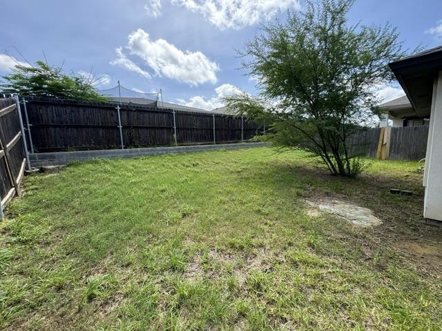 1009 La Muralla St