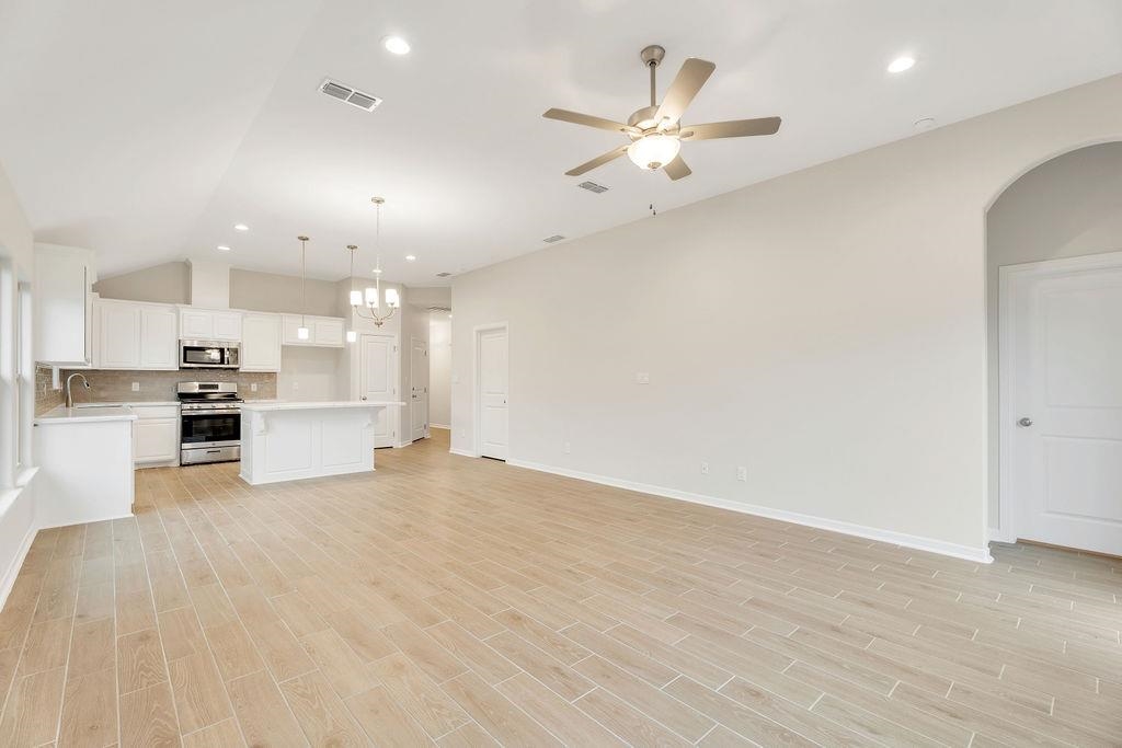 5403 Brahman Ln.