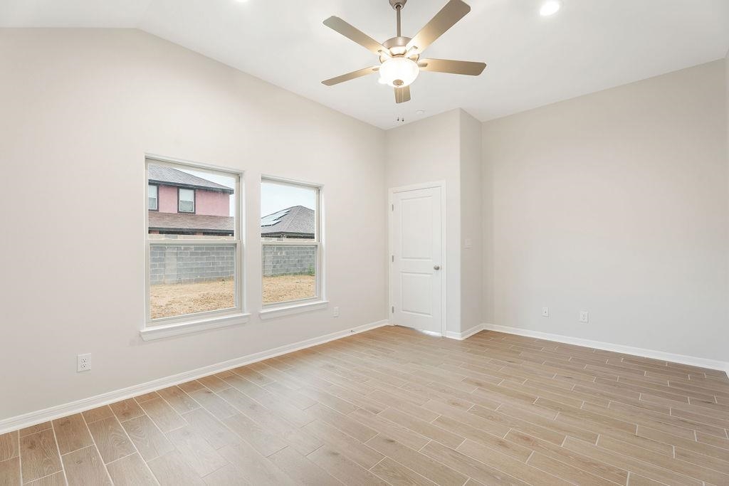 5403 Brahman Ln.