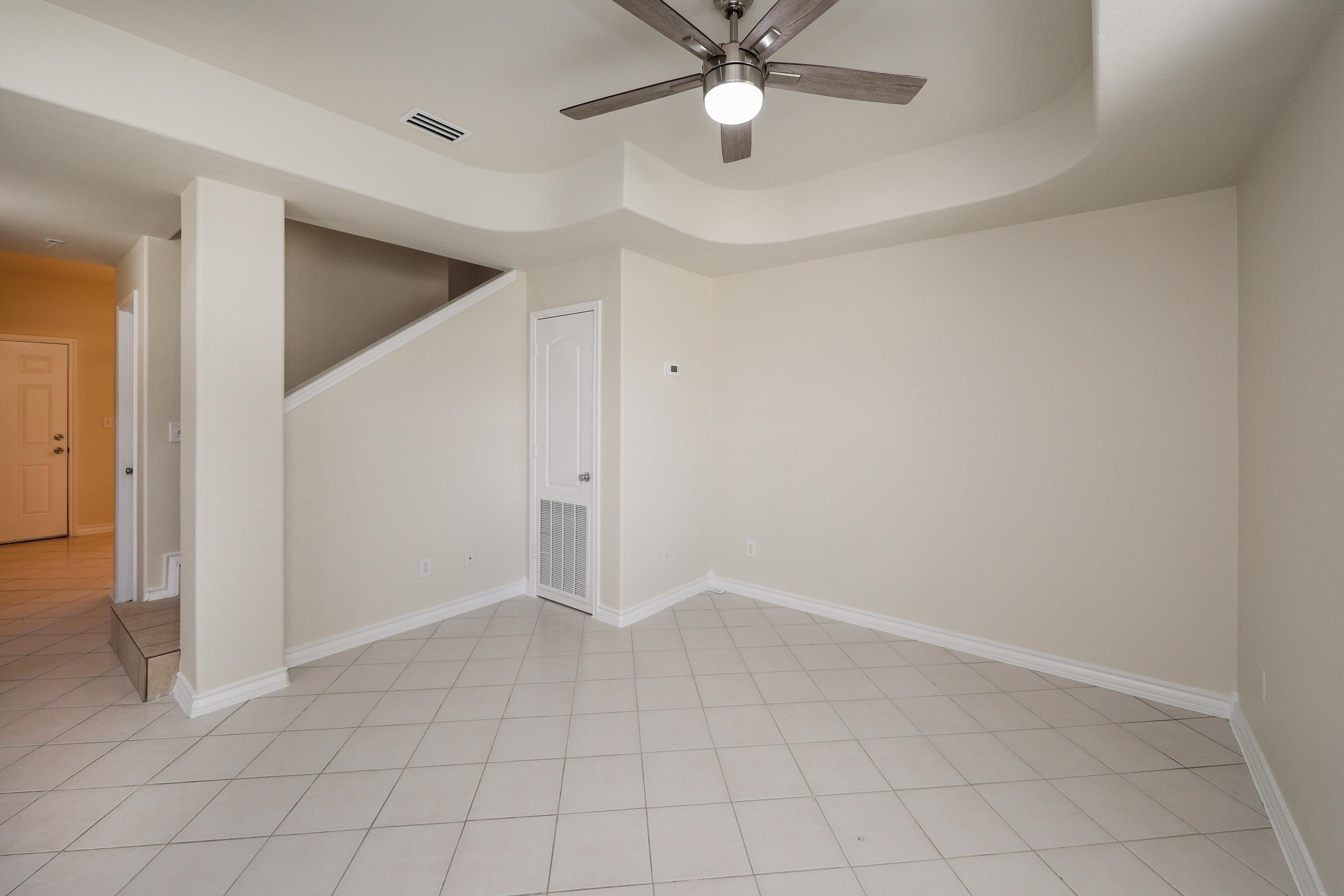 1000 Ranchway Dr Unit: 16