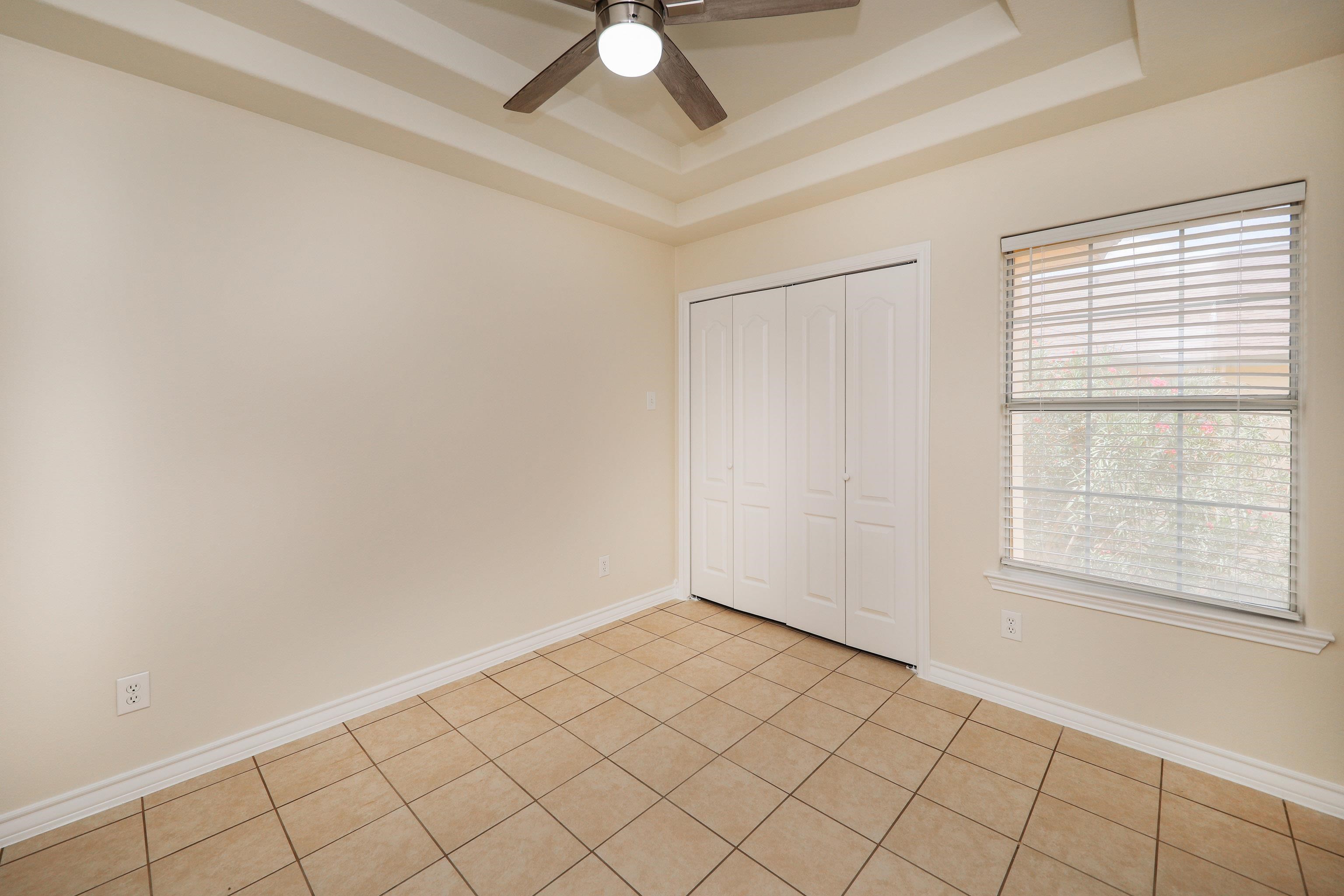 1000 Ranchway Dr Unit: 16