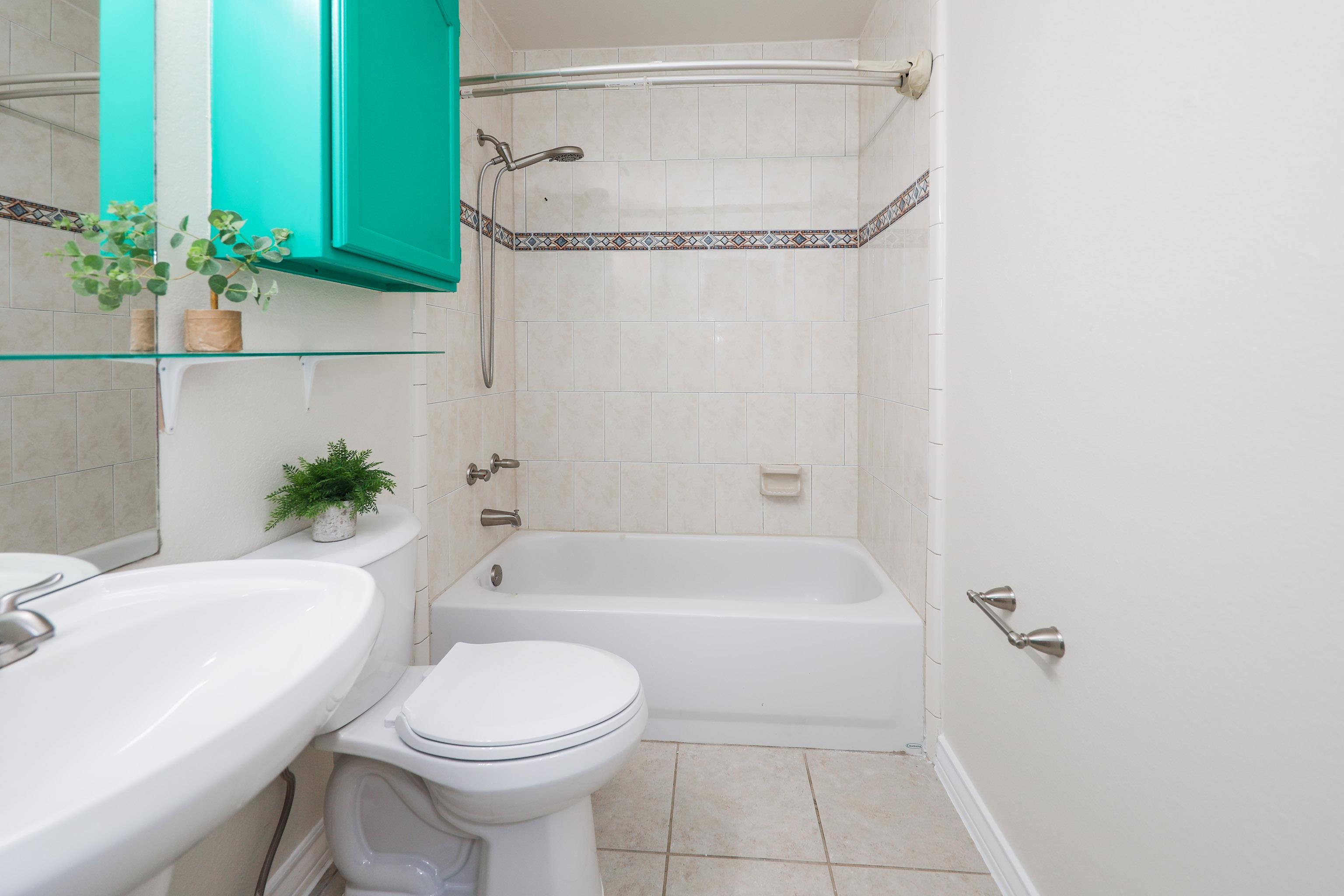 1000 Ranchway Dr Unit: 16