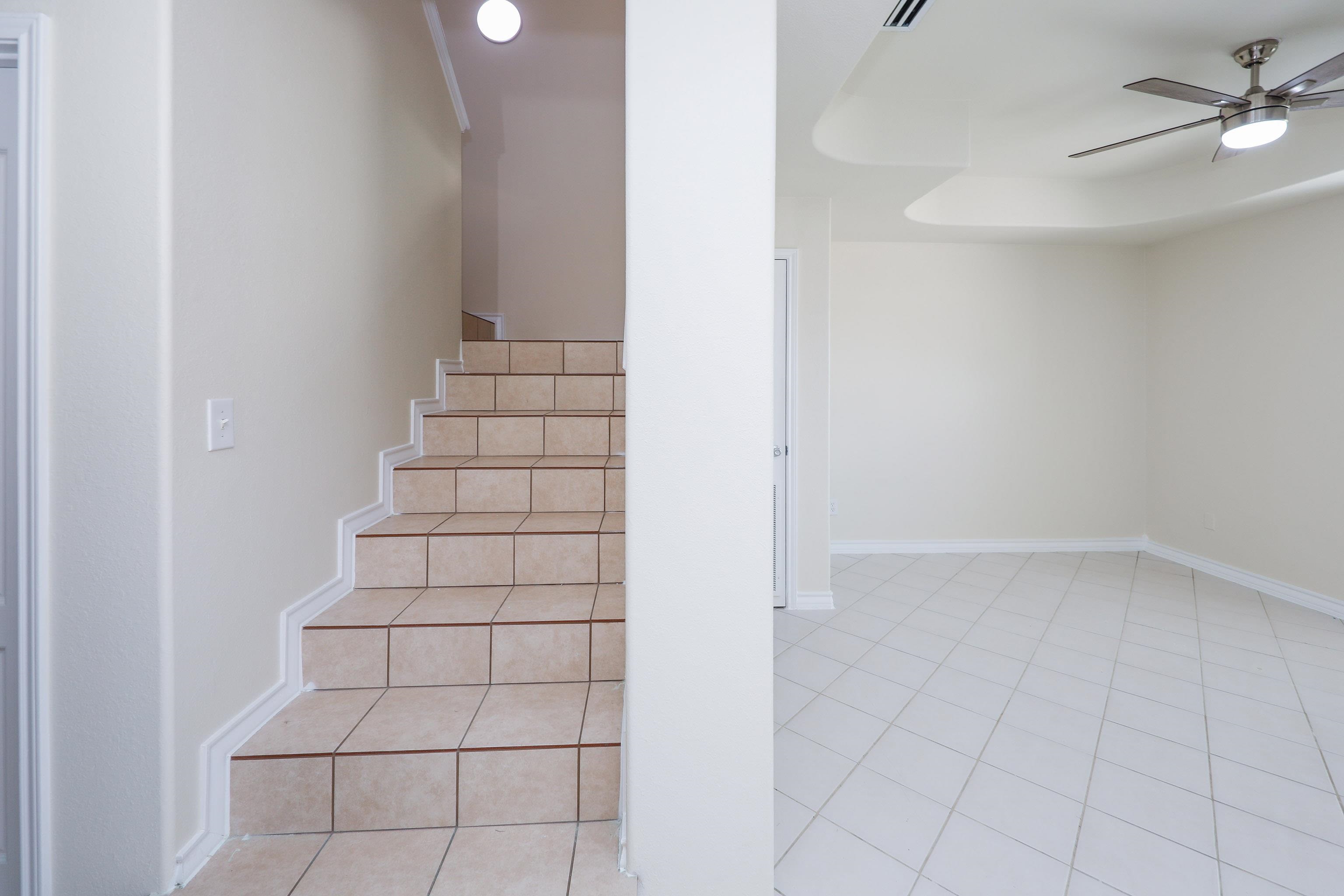 1000 Ranchway Dr Unit: 16
