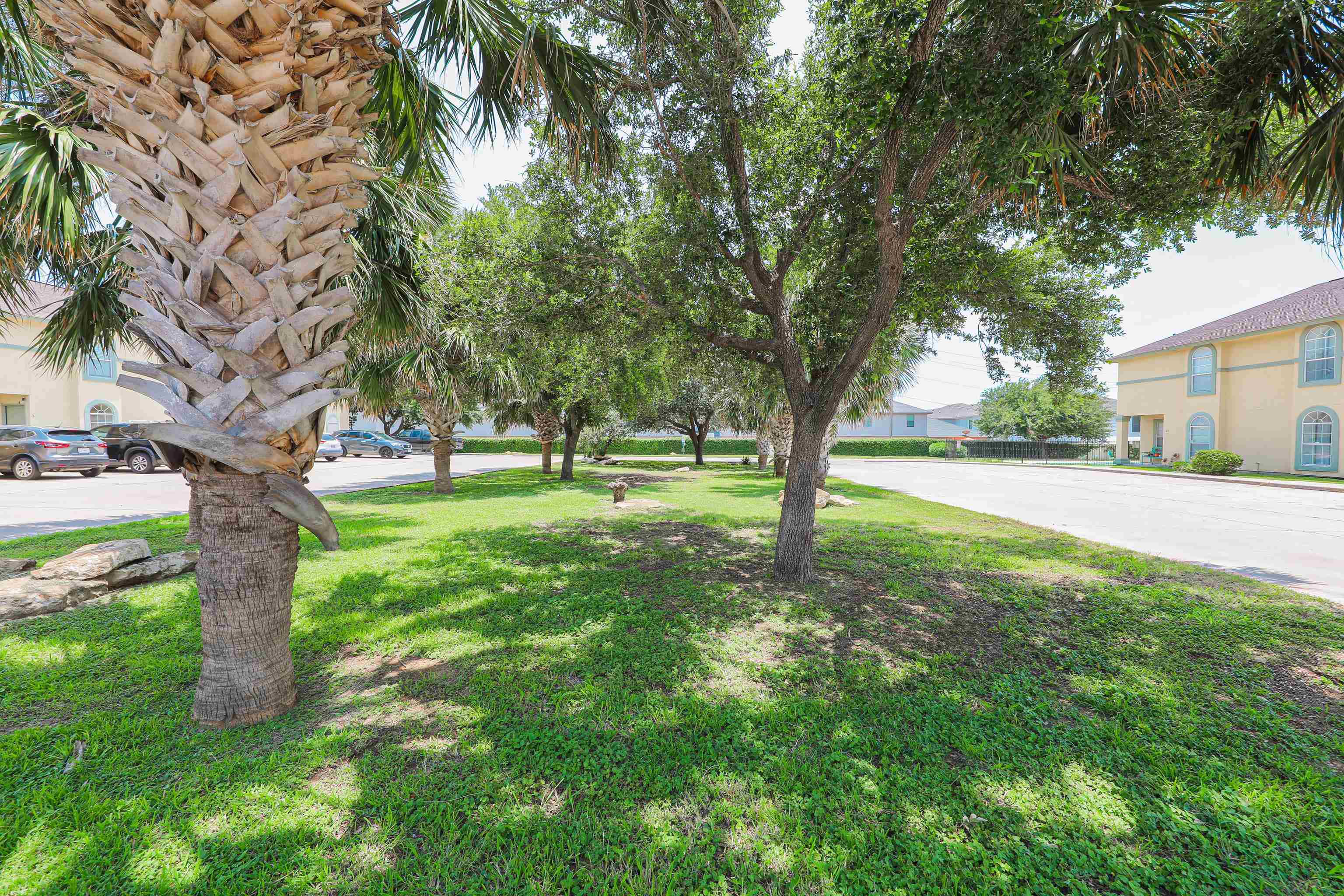 1000 Ranchway Dr Unit: 16