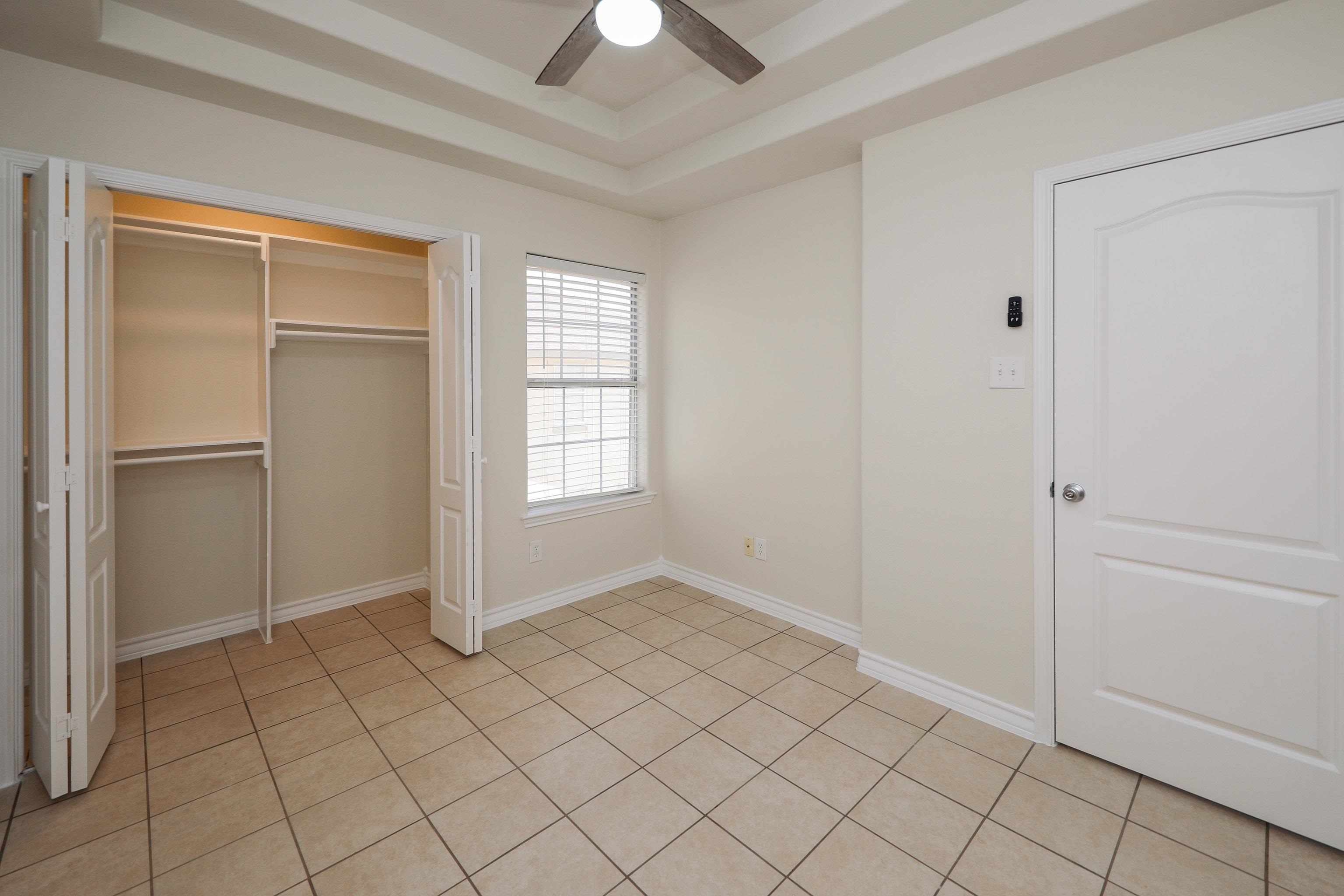 1000 Ranchway Dr Unit: 16