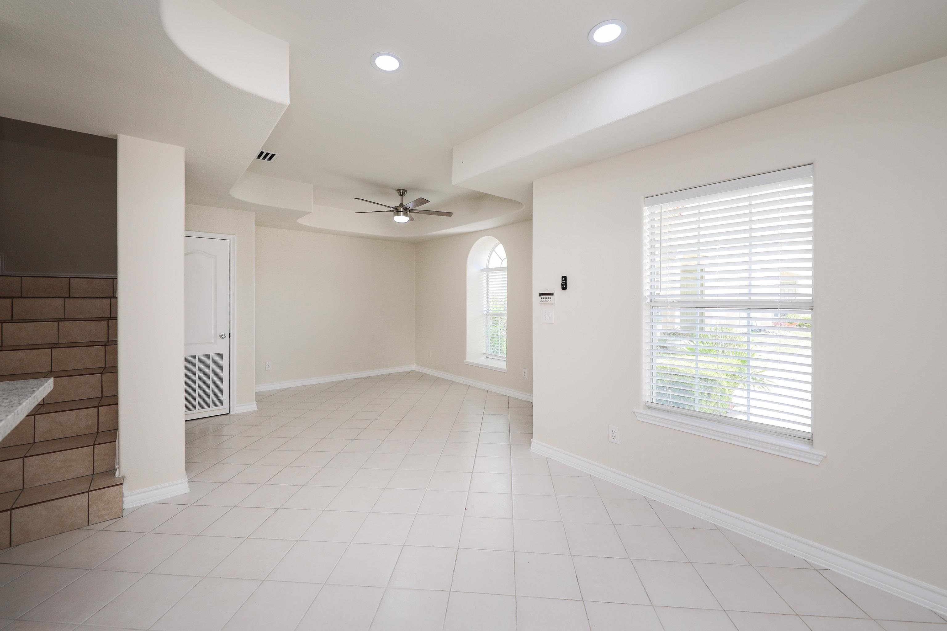1000 Ranchway Dr Unit: 16