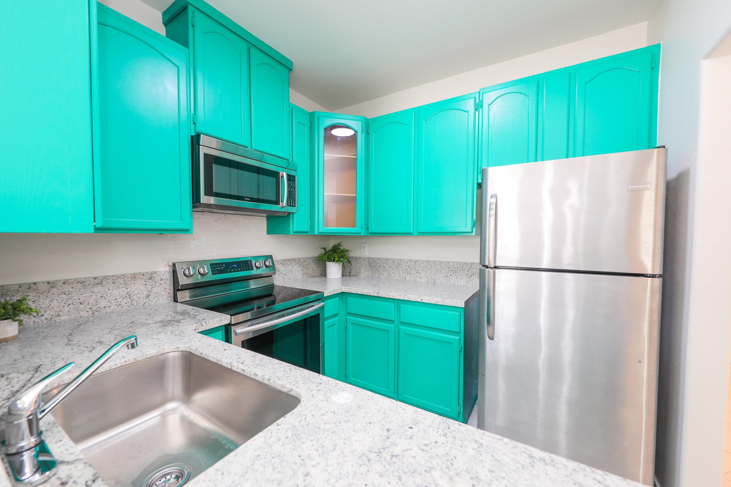 1000 Ranchway Dr Unit: 16