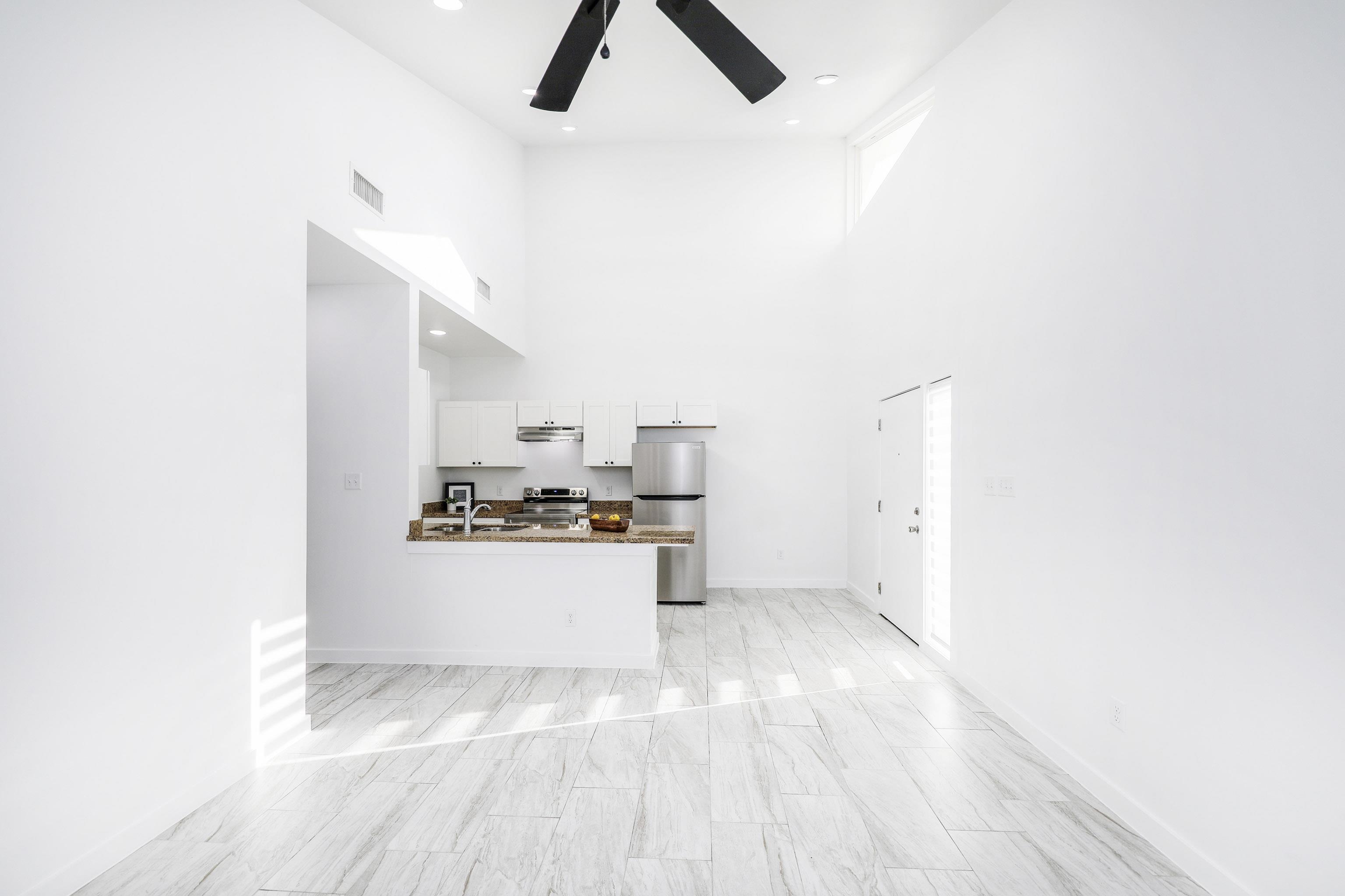 3911 Casa Blanca Lake Rd Unit: 7
