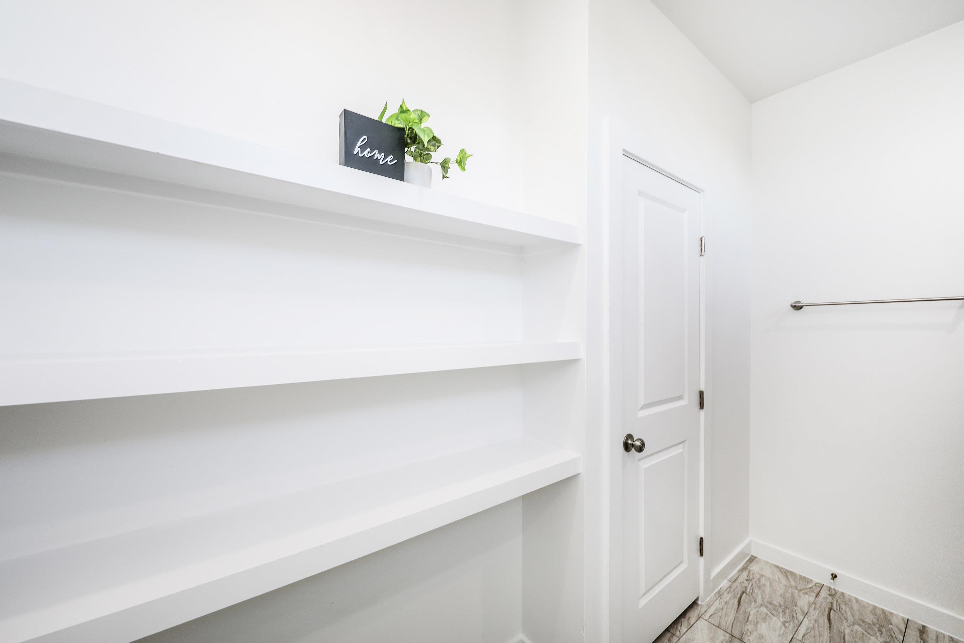 3911 Casa Blanca Lake Rd Unit: 7