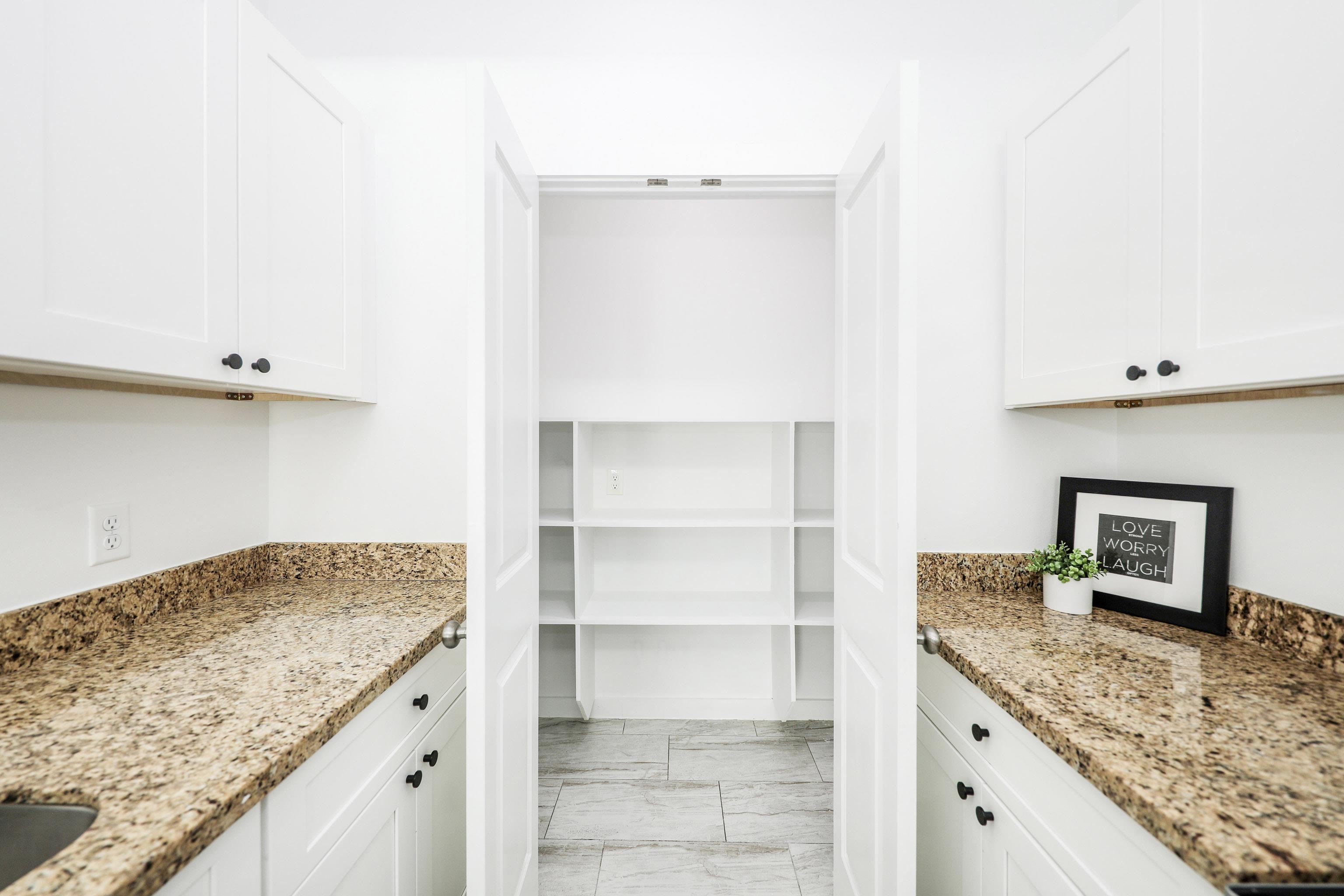 3911 Casa Blanca Lake Rd Unit: 7