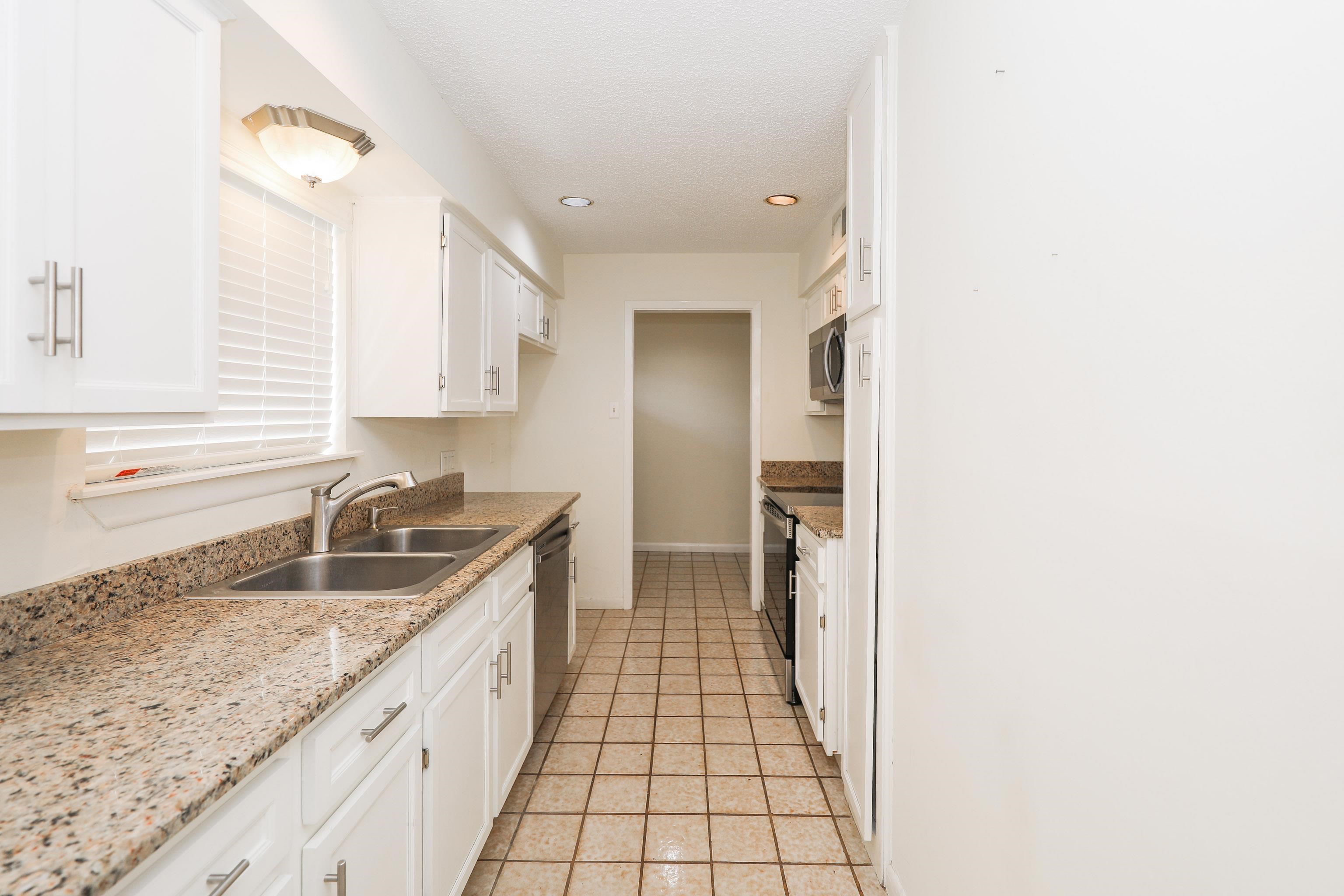 132 Martingale Ln Unit: 20