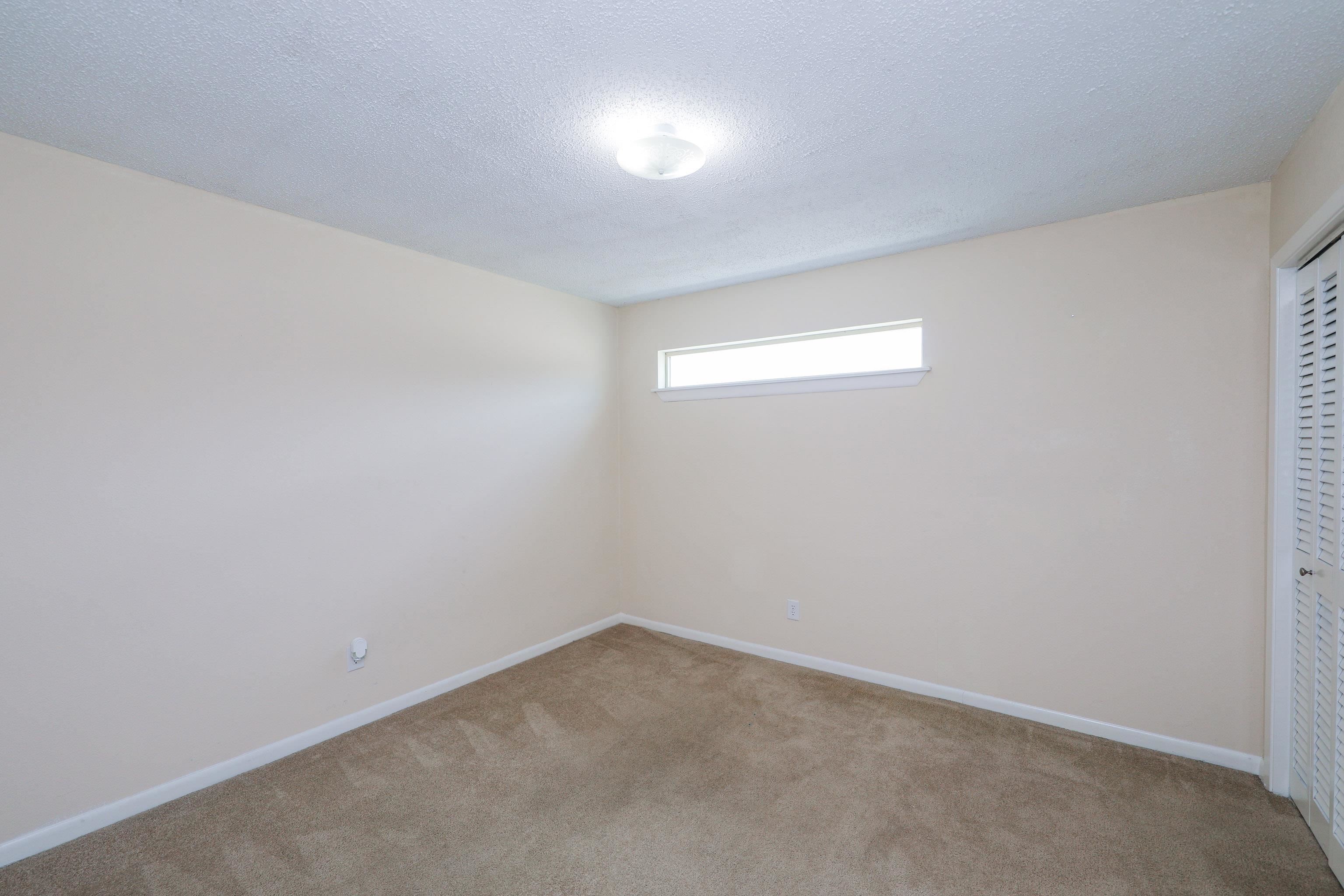 132 Martingale Ln Unit: 20