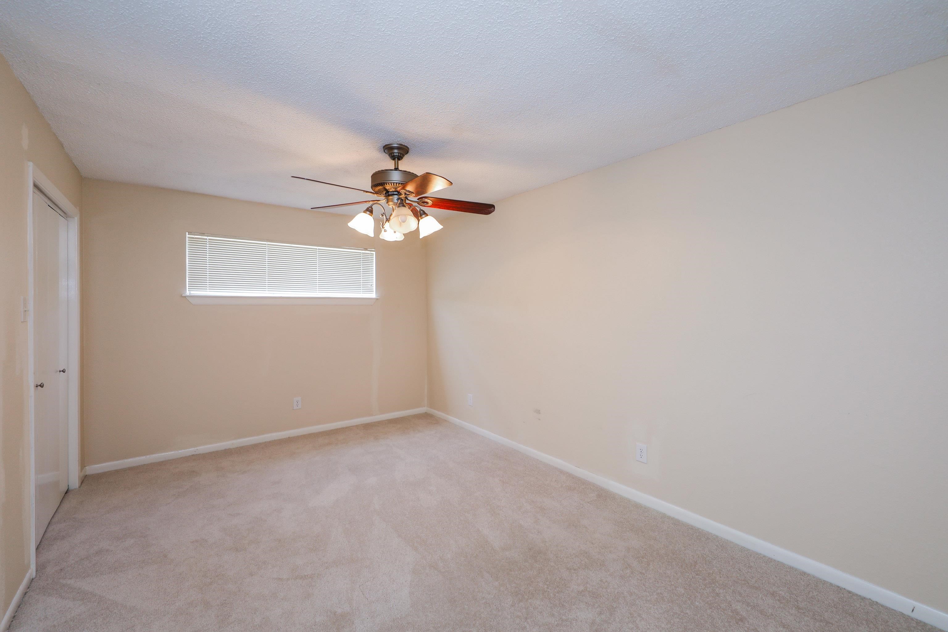 132 Martingale Ln Unit: 20