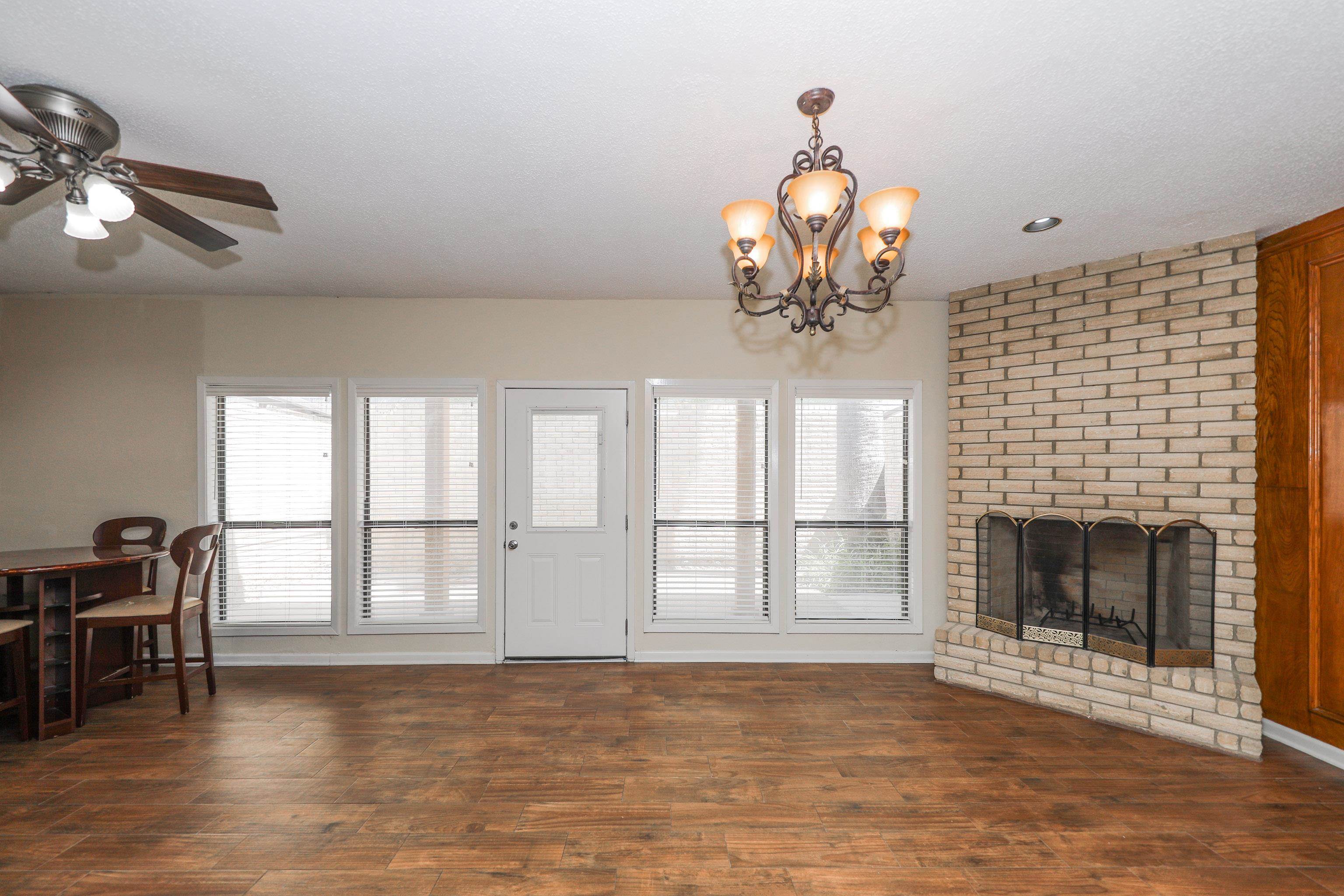 132 Martingale Ln Unit: 20