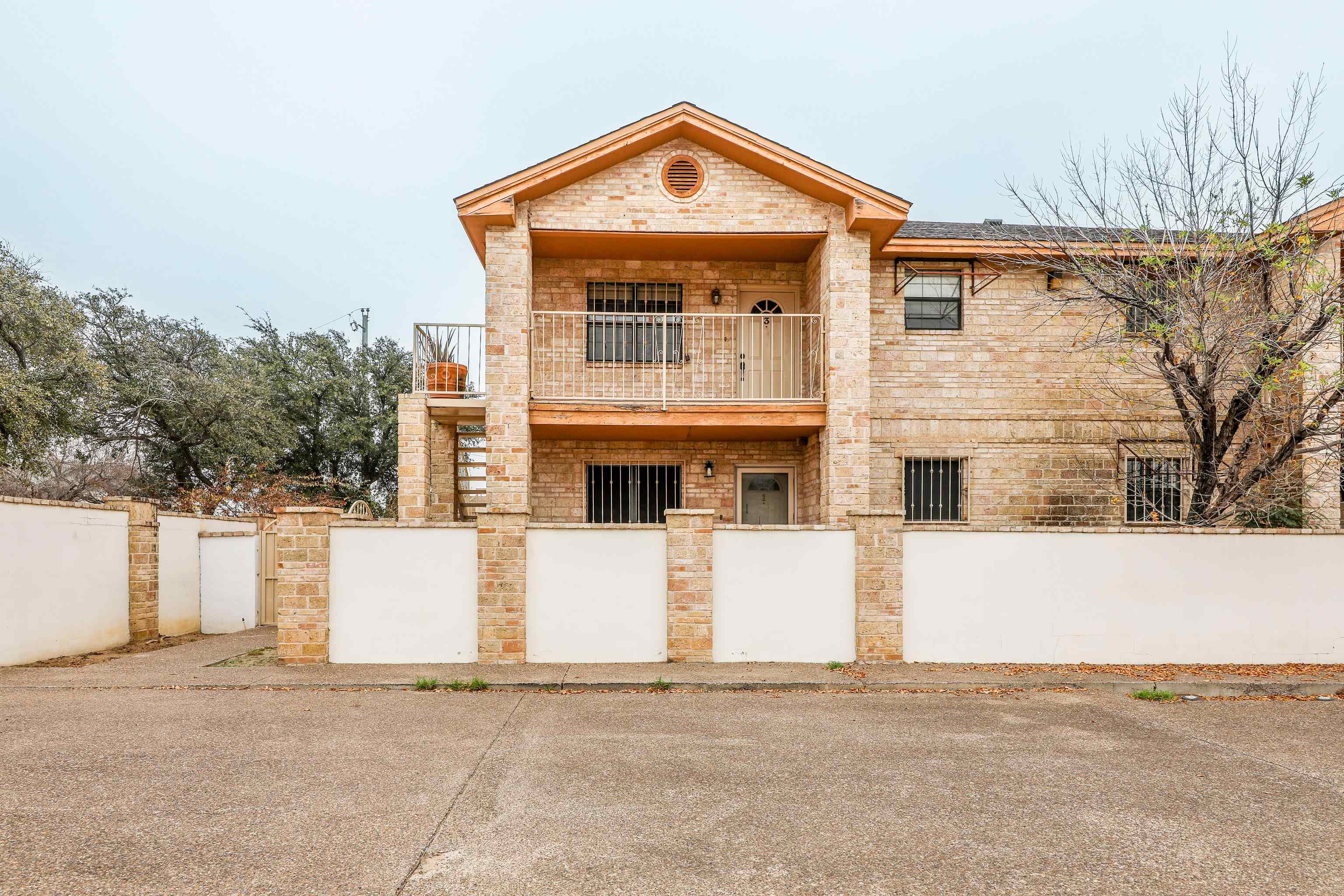 607 Gale St Unit: Unit 3 BLDG A