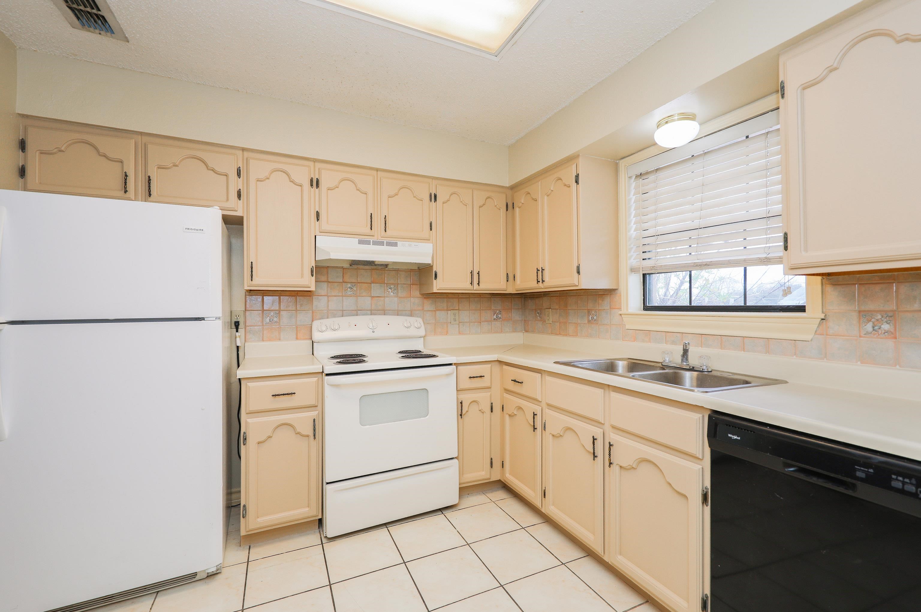 607 Gale St Unit: Unit 3 BLDG A