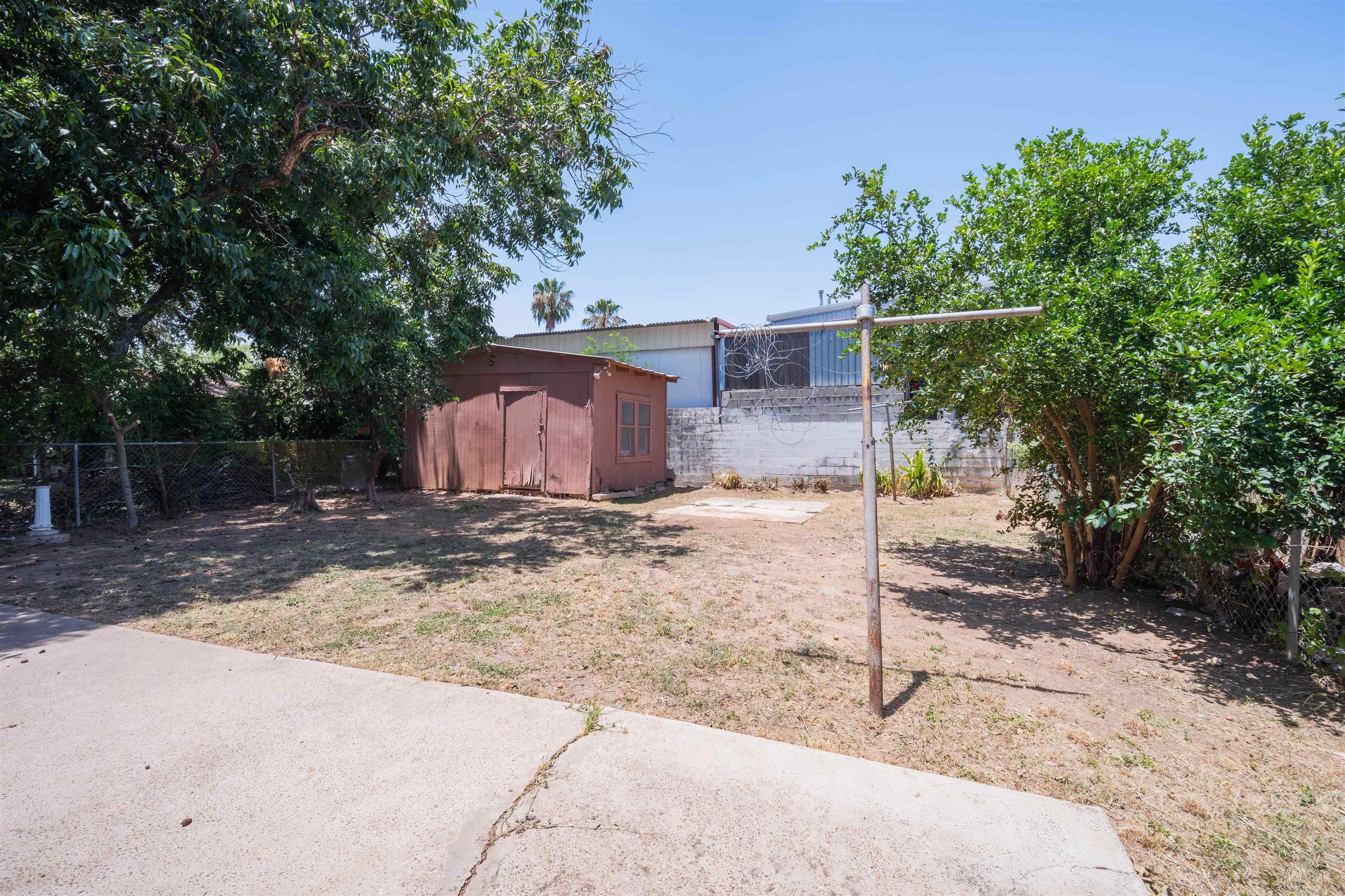 2118 E Kearney St