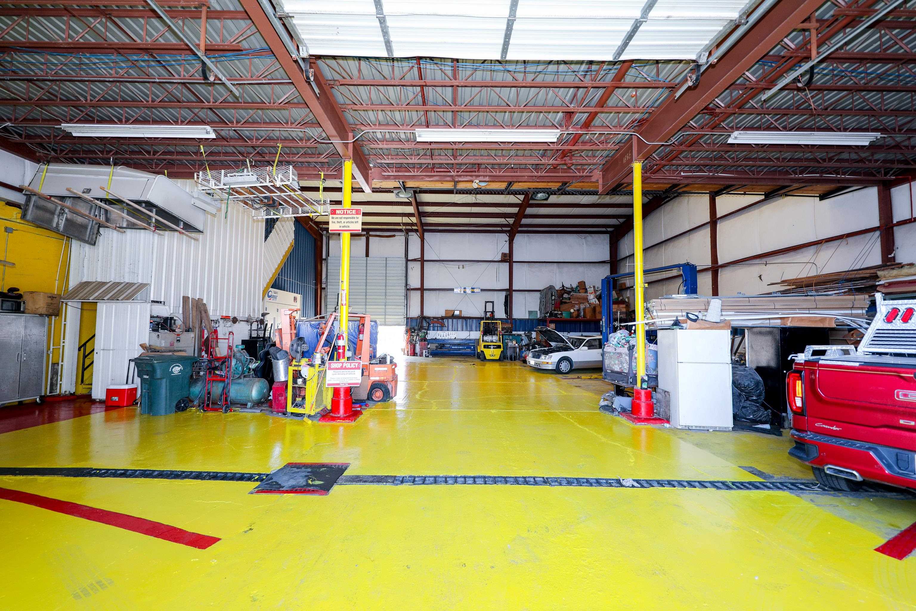 1613 Calle Del Norte