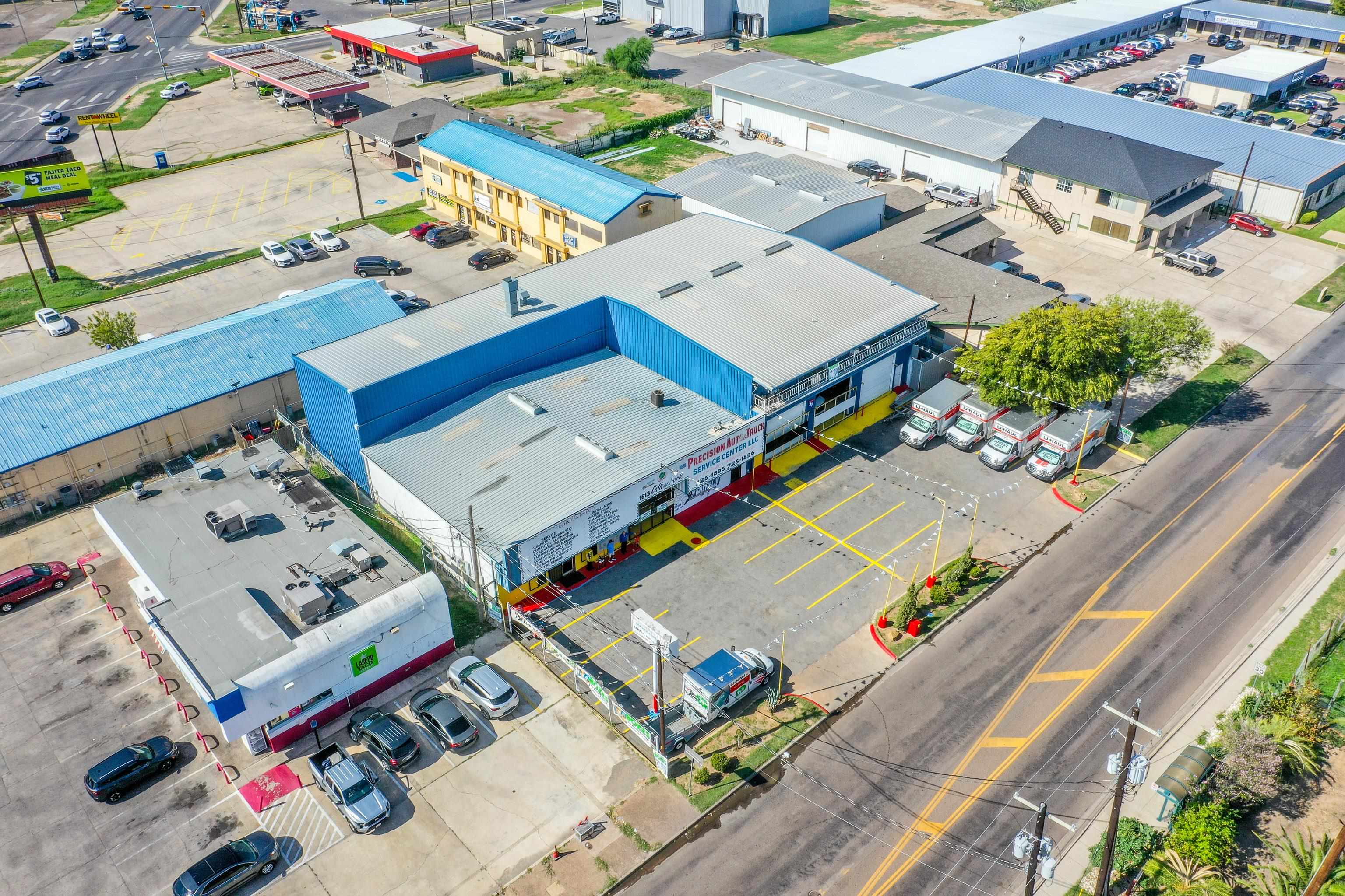 1613 Calle Del Norte
