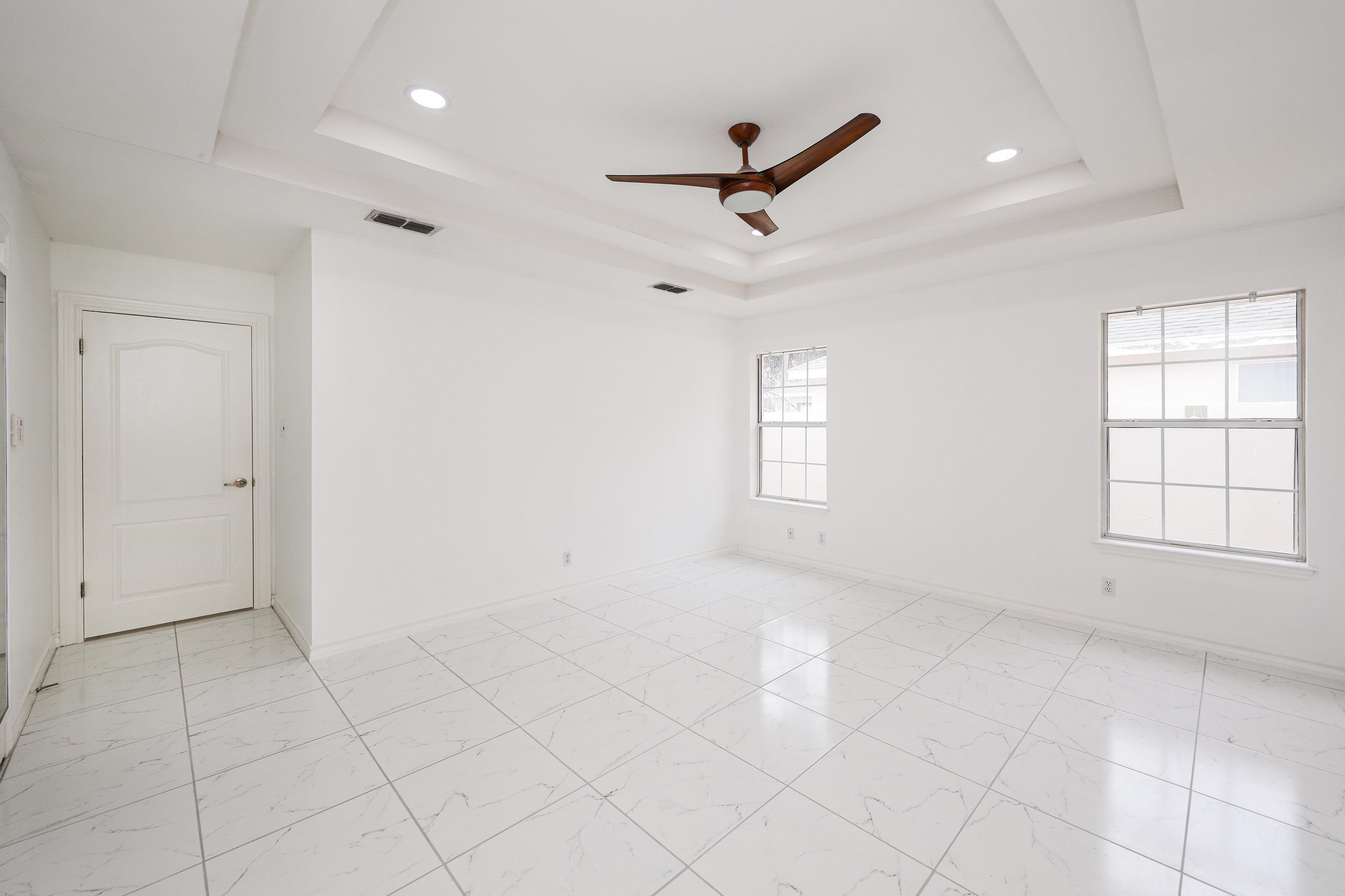 3111 Persimmon Ct