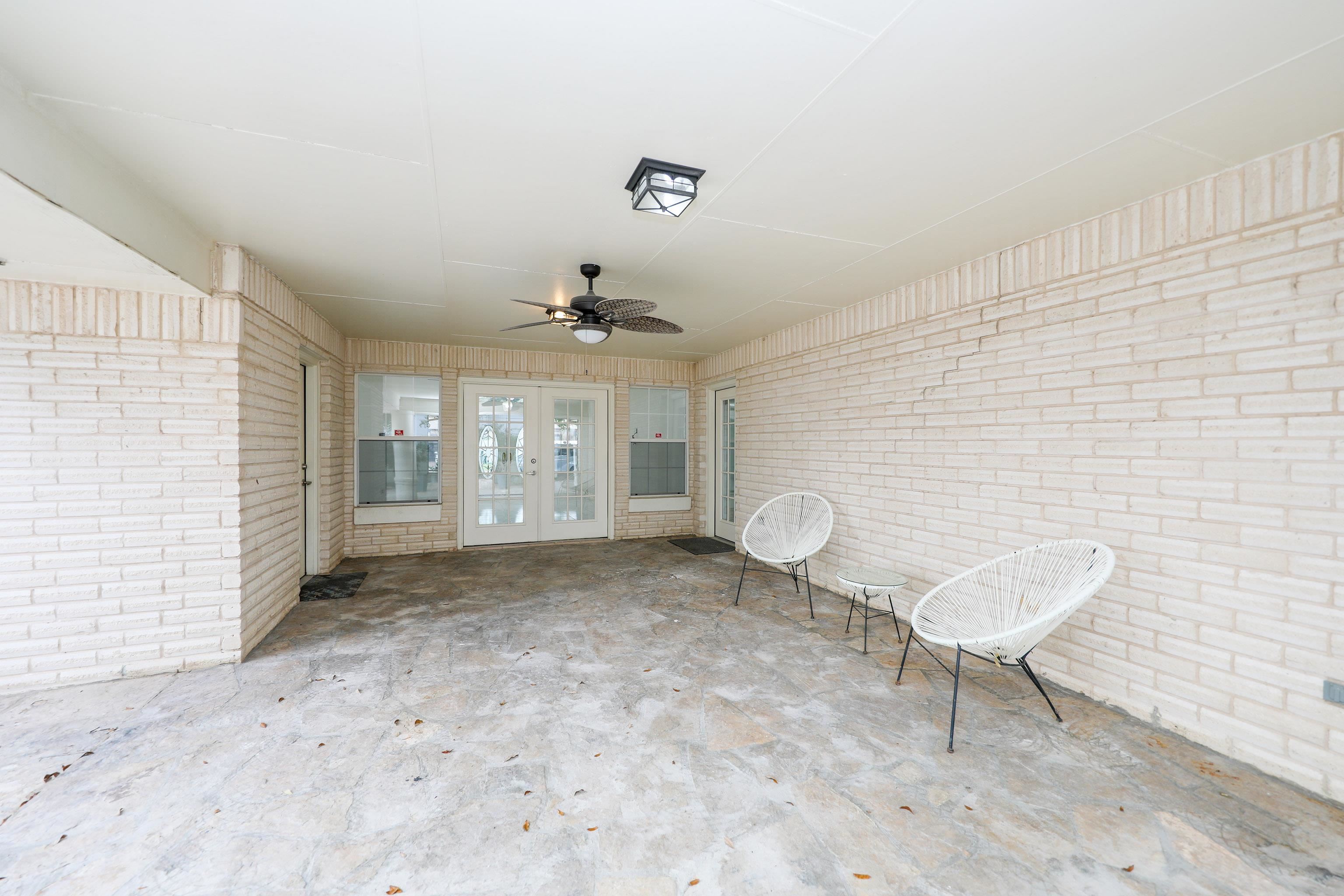 3111 Persimmon Ct