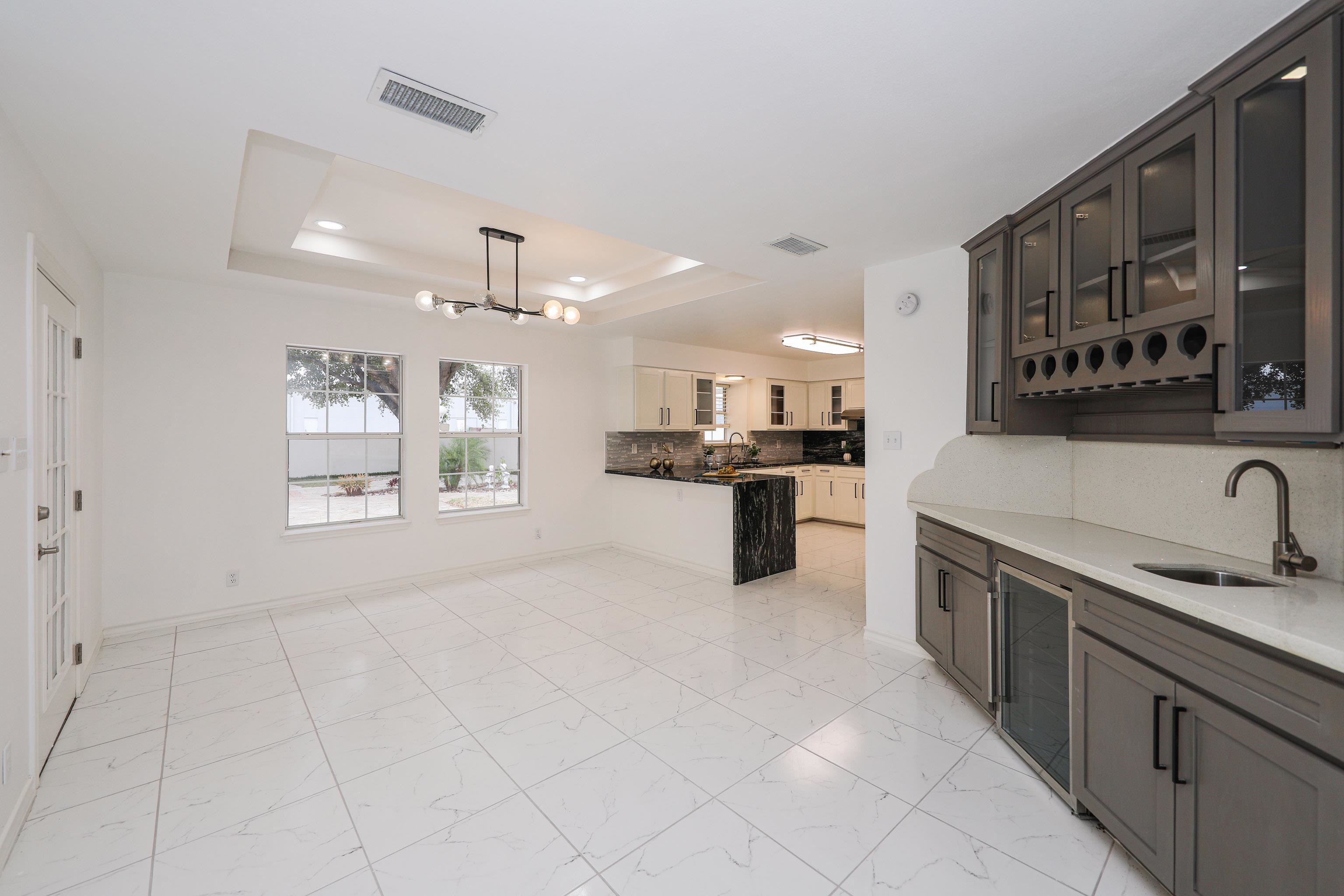 3111 Persimmon Ct