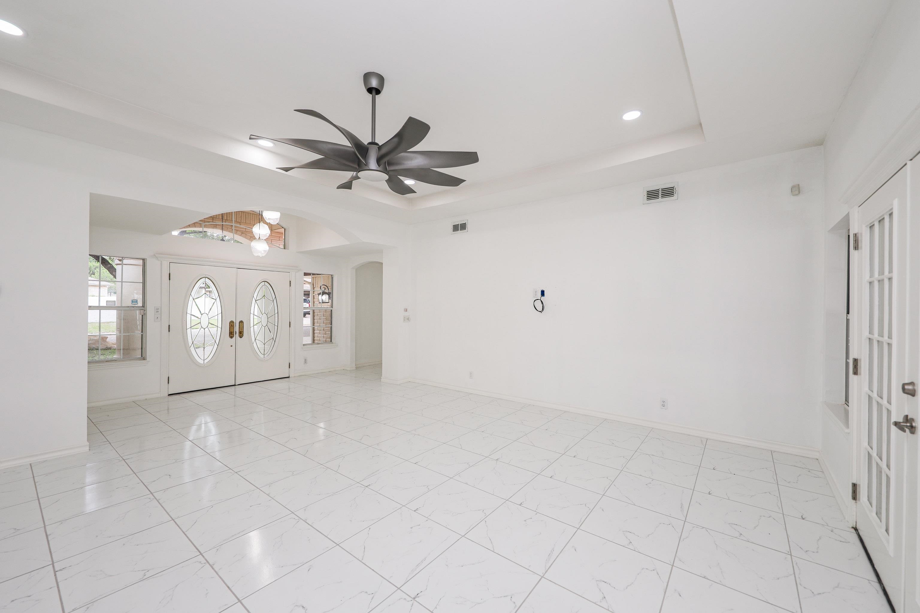 3111 Persimmon Ct