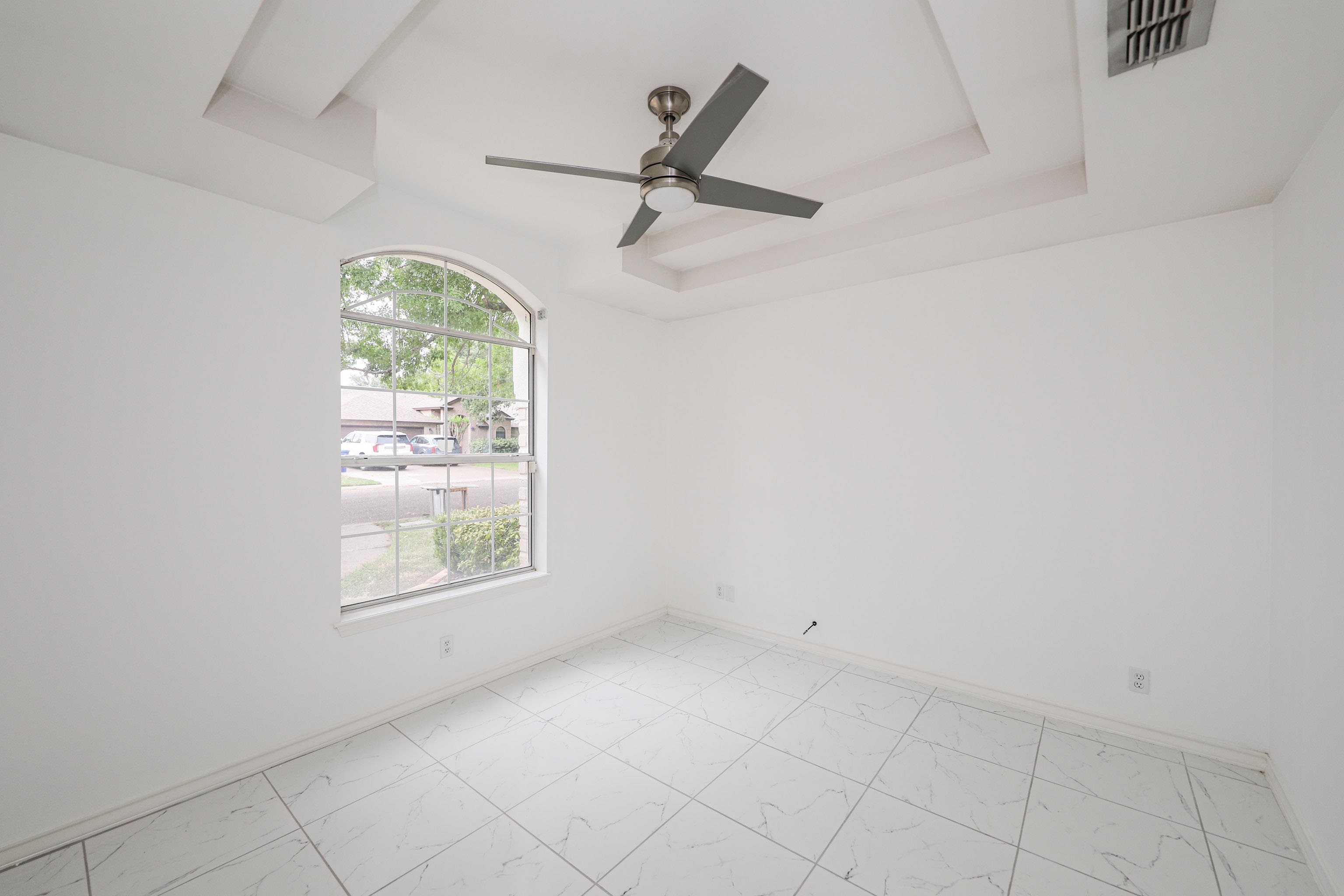 3111 Persimmon Ct