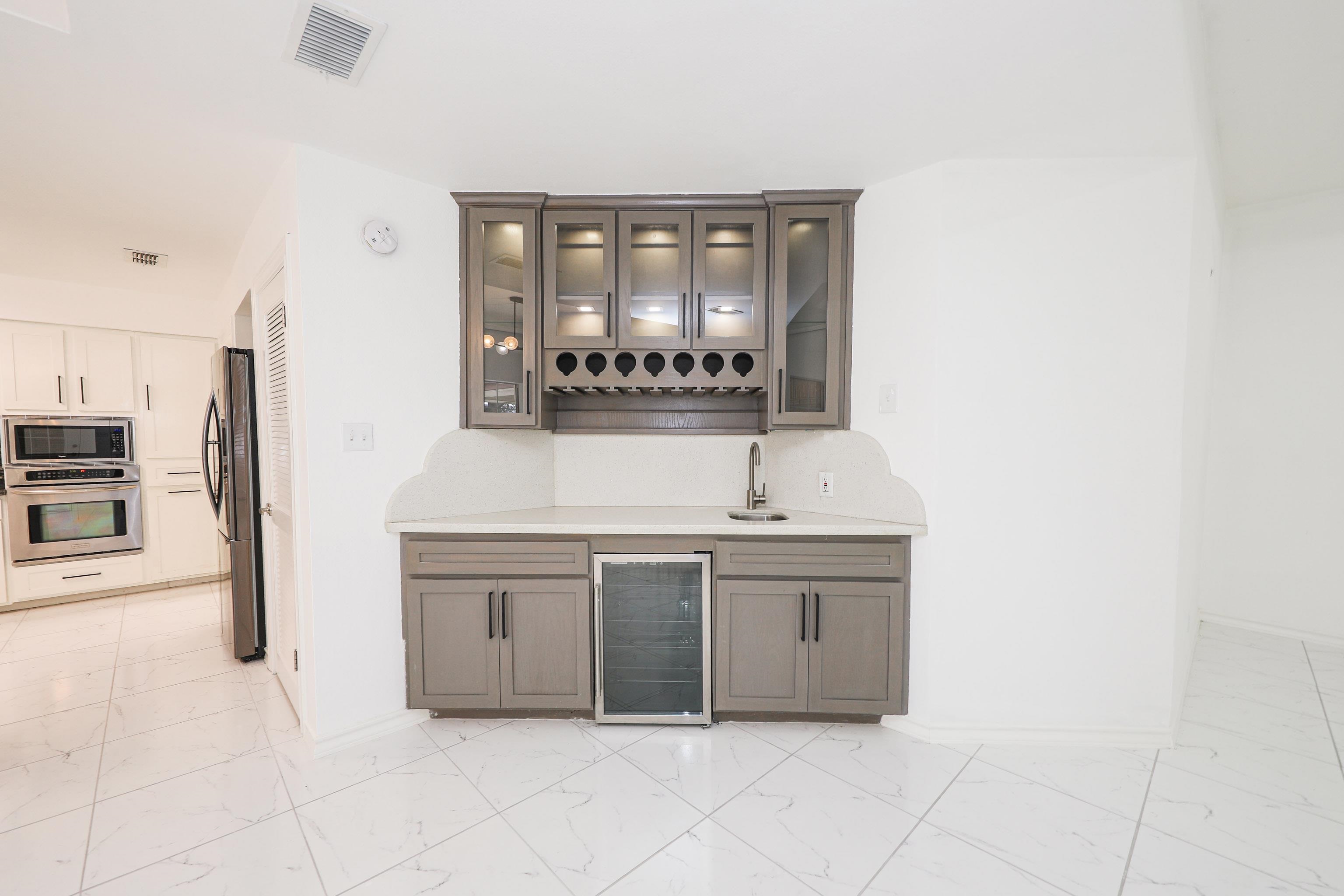 3111 Persimmon Ct