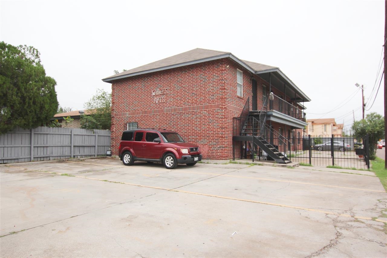 103 Mims Ave Unit: 1