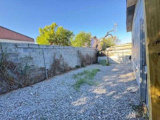 3509 Paradise Dr