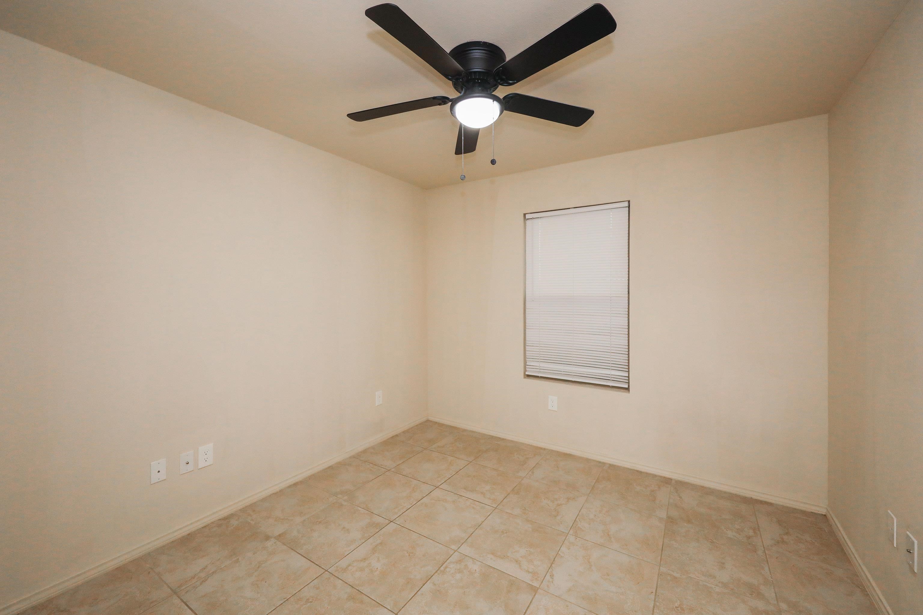 704 Mercado Ln