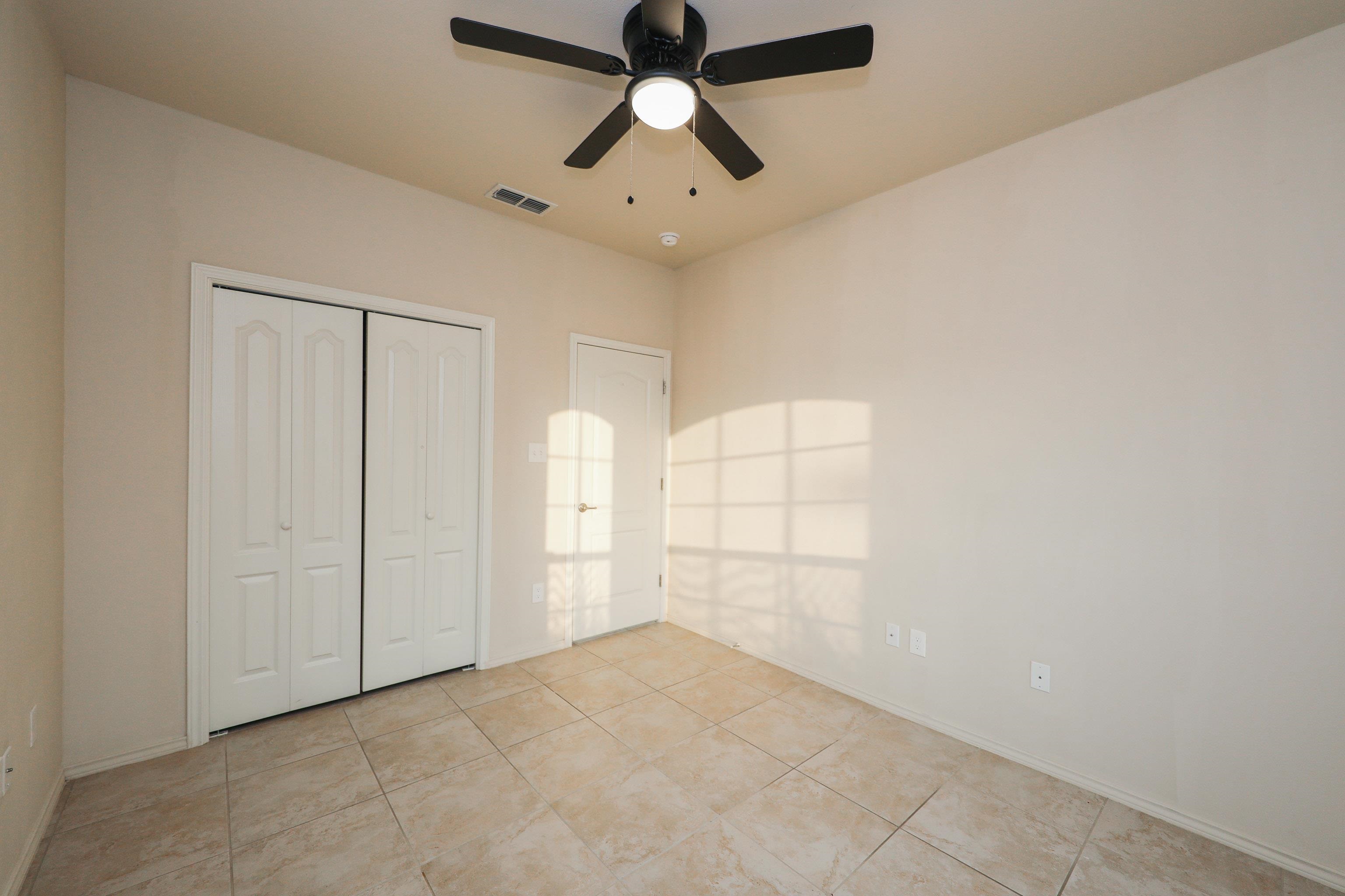 704 Mercado Ln