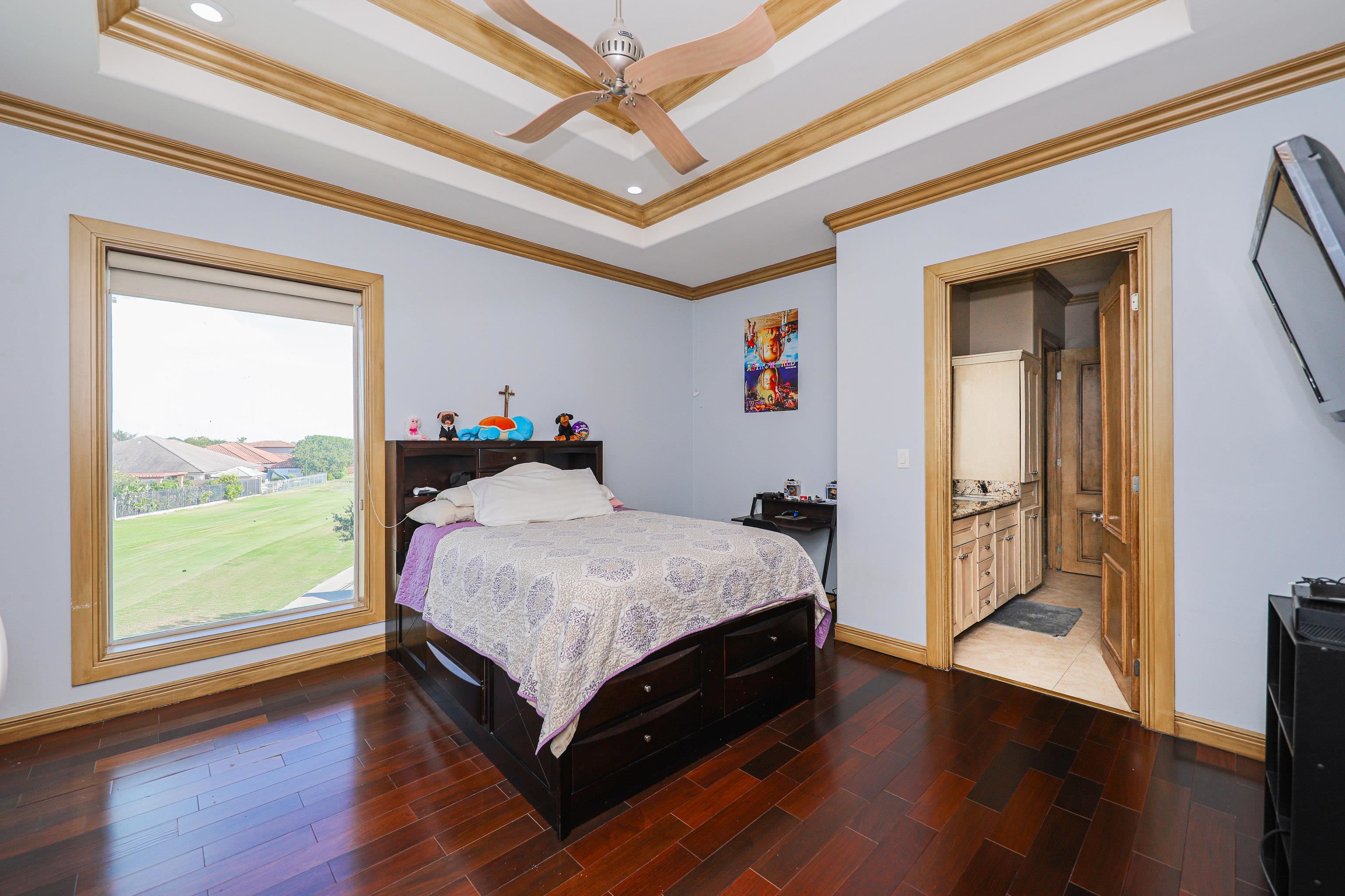 8413 Deer Ridge