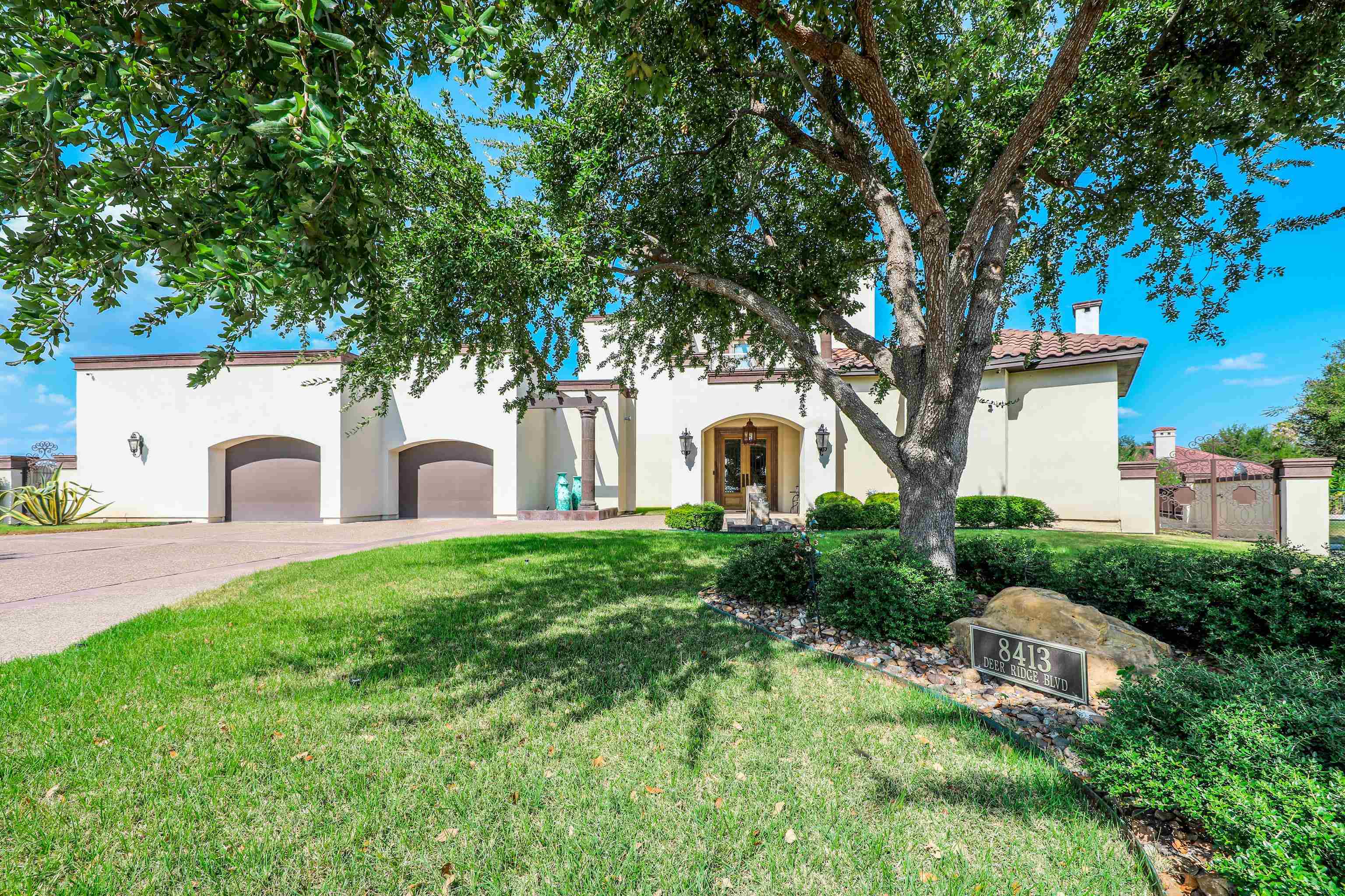 8413 Deer Ridge