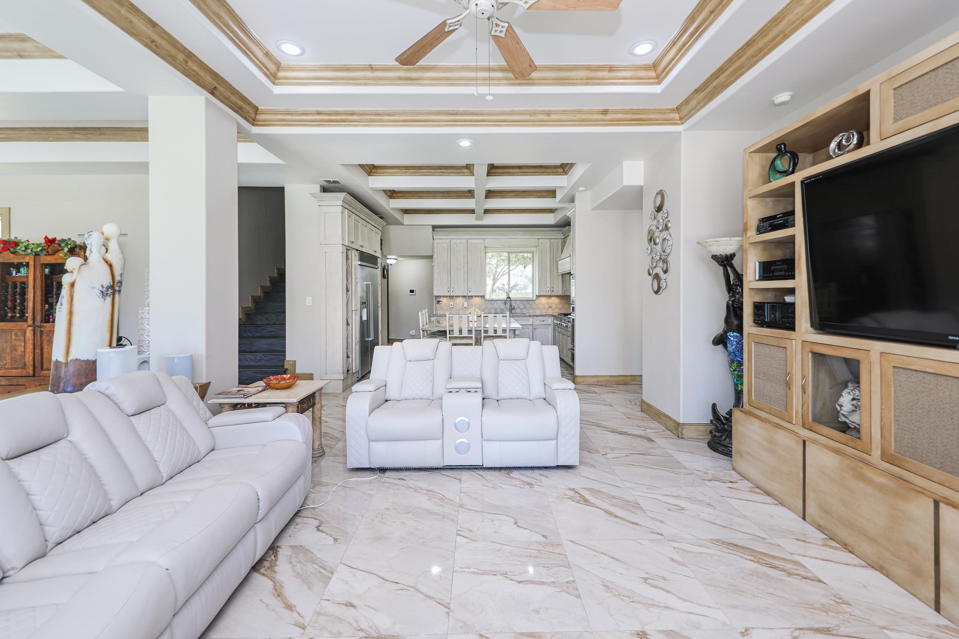8413 Deer Ridge