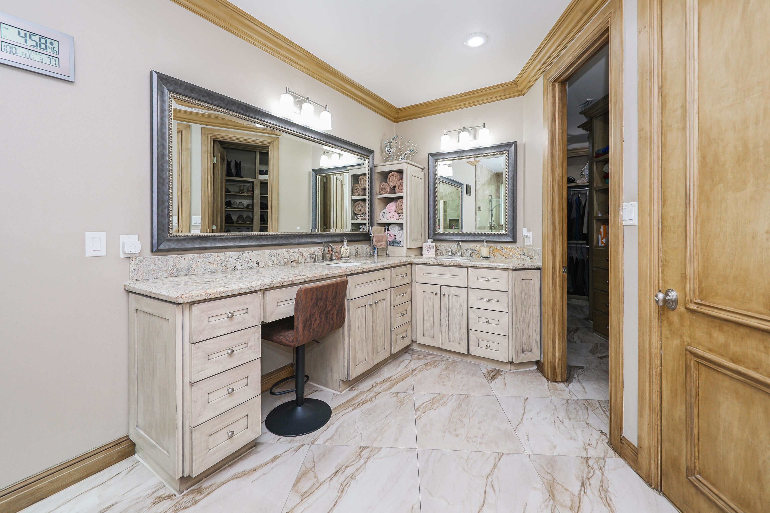 8413 Deer Ridge
