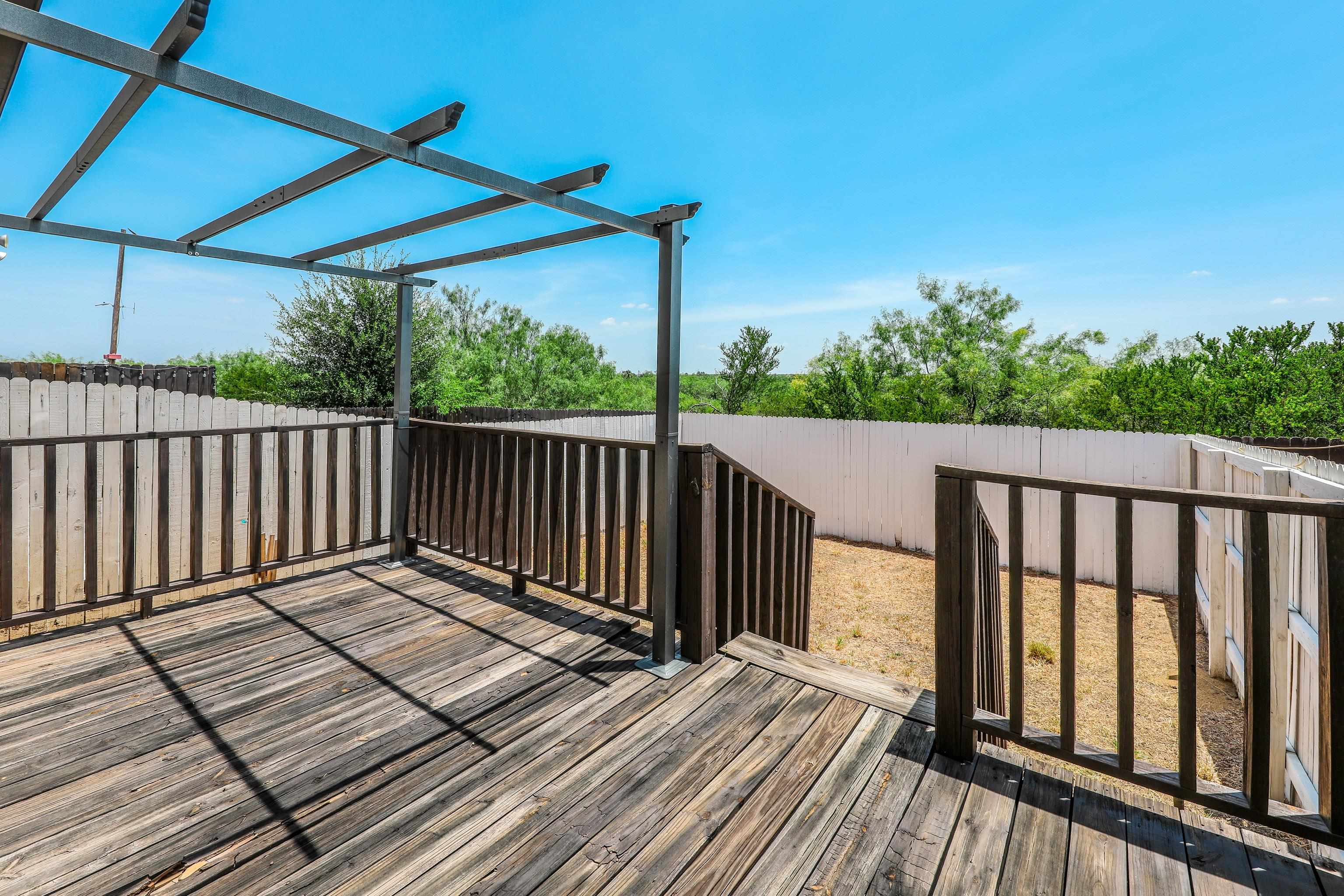 5609 Montevista Dr. Unit: 5609