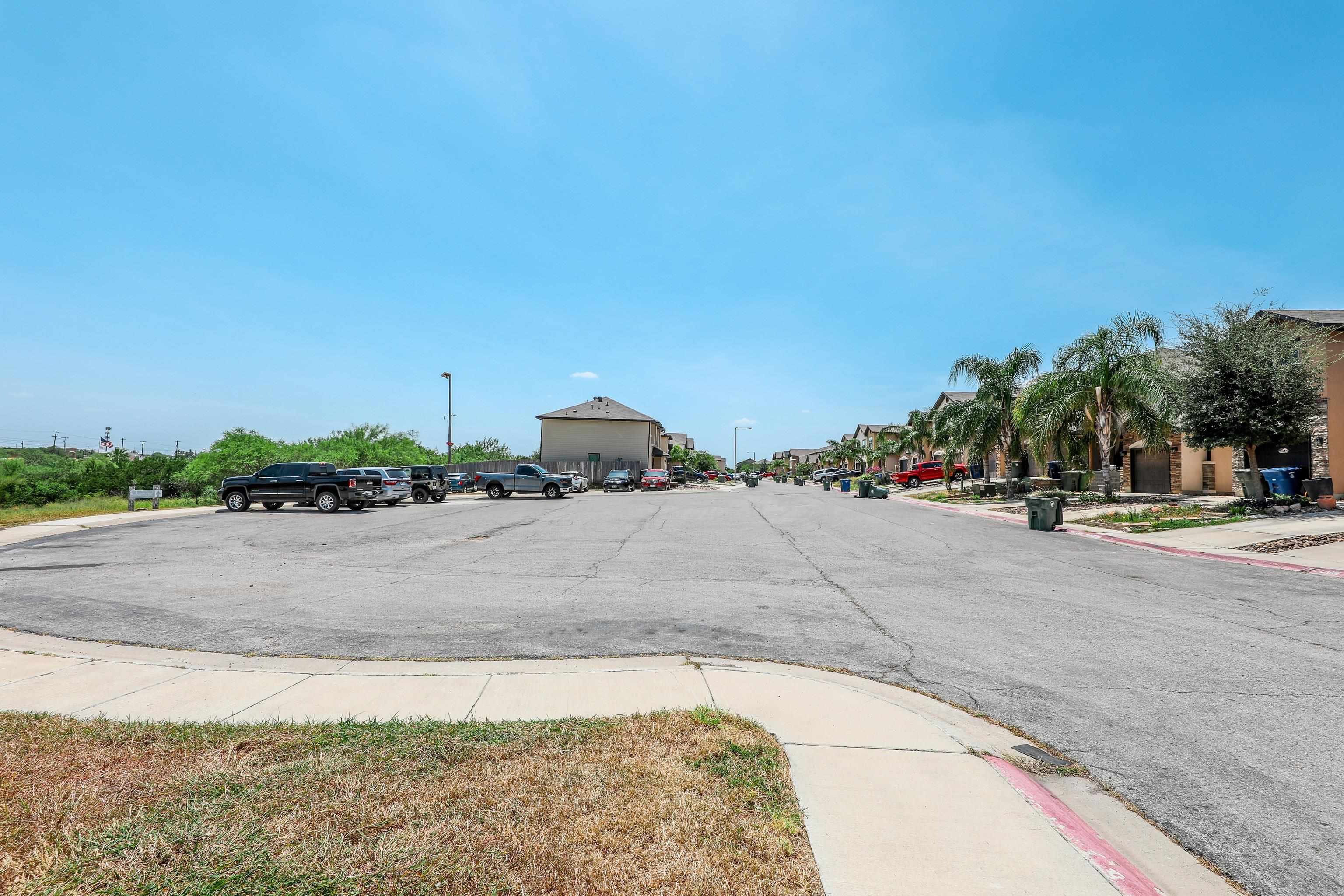 5609 Montevista Dr. Unit: 5609