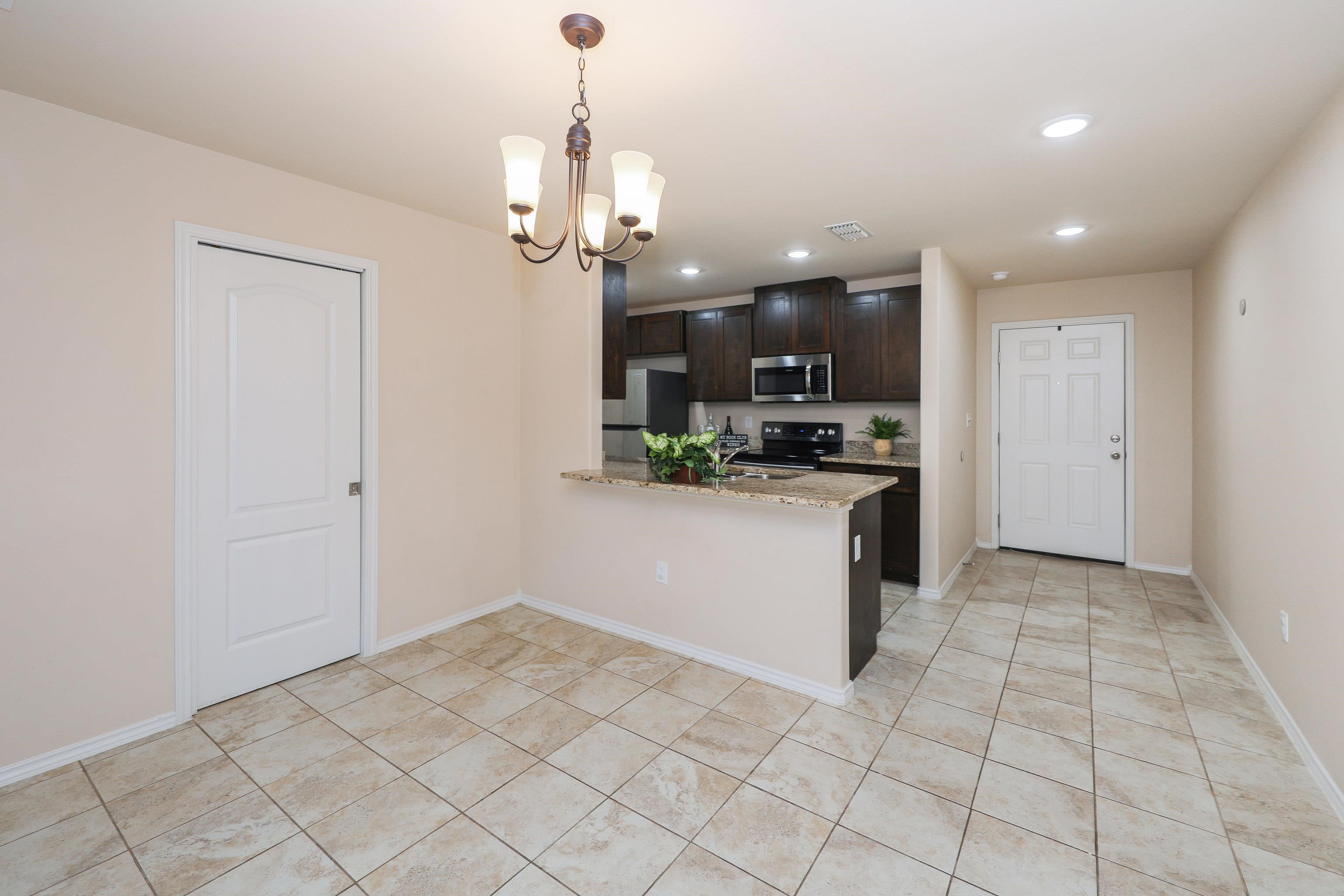 5609 Montevista Dr. Unit: 5609